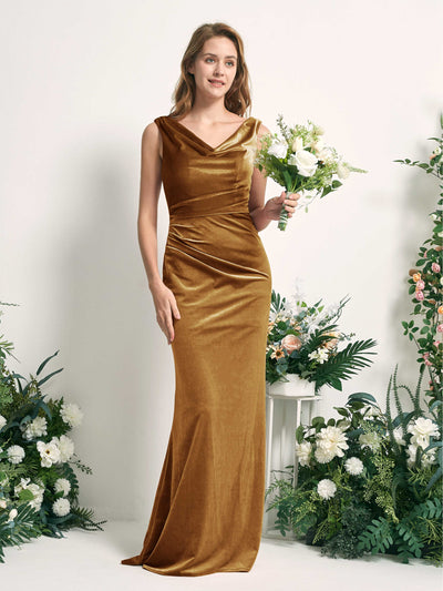 Carlyna Vestido de dama de honor corte trompeta/sirena escote en V hasta el suelo terciopelo Oro Bruñido #color_oro-bru-ido