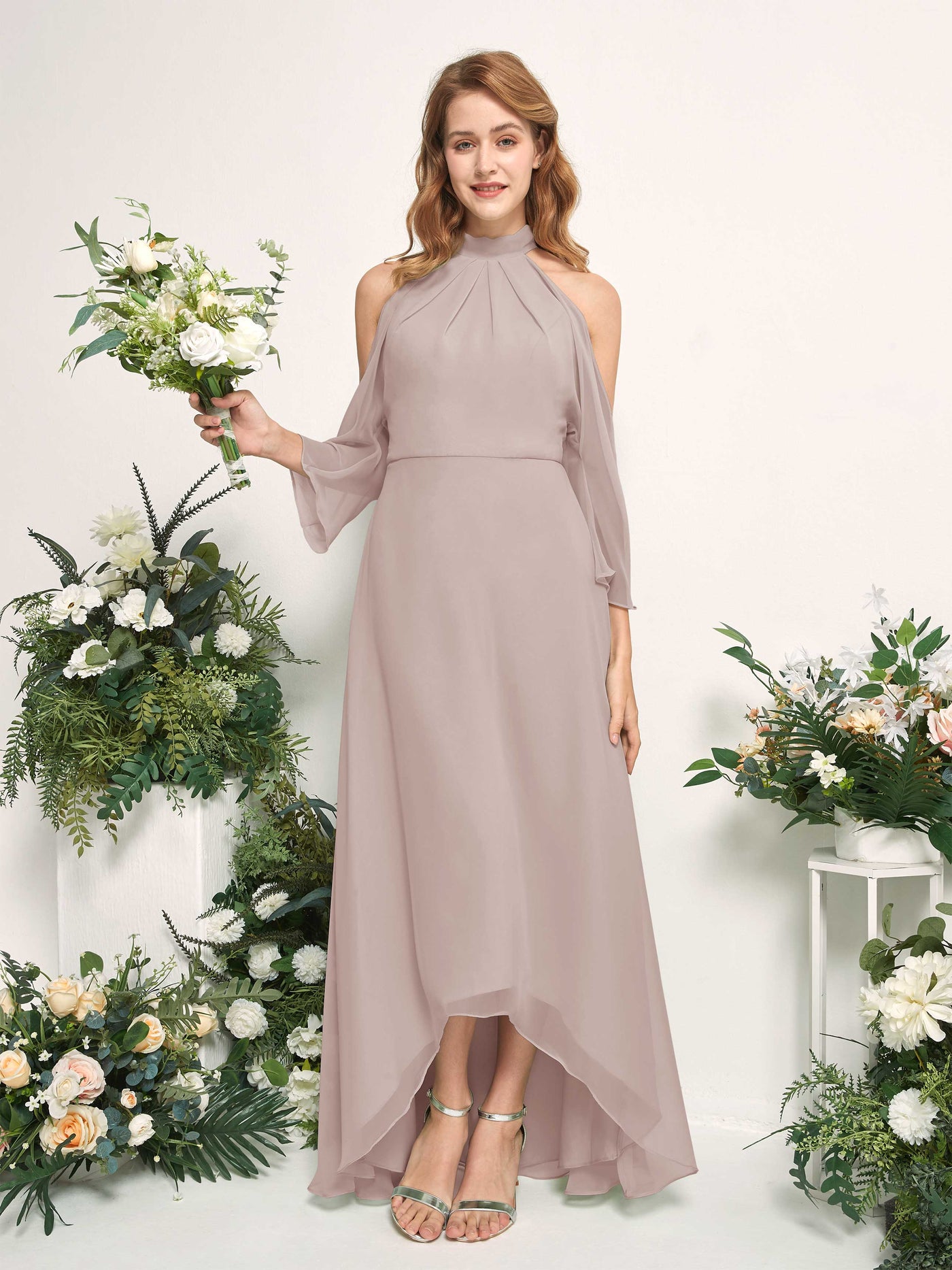 Carlyna Vestido de dama de honor línea A cuello redondo hasta el suelo gasa Gris Pardo #color_gris-pardo