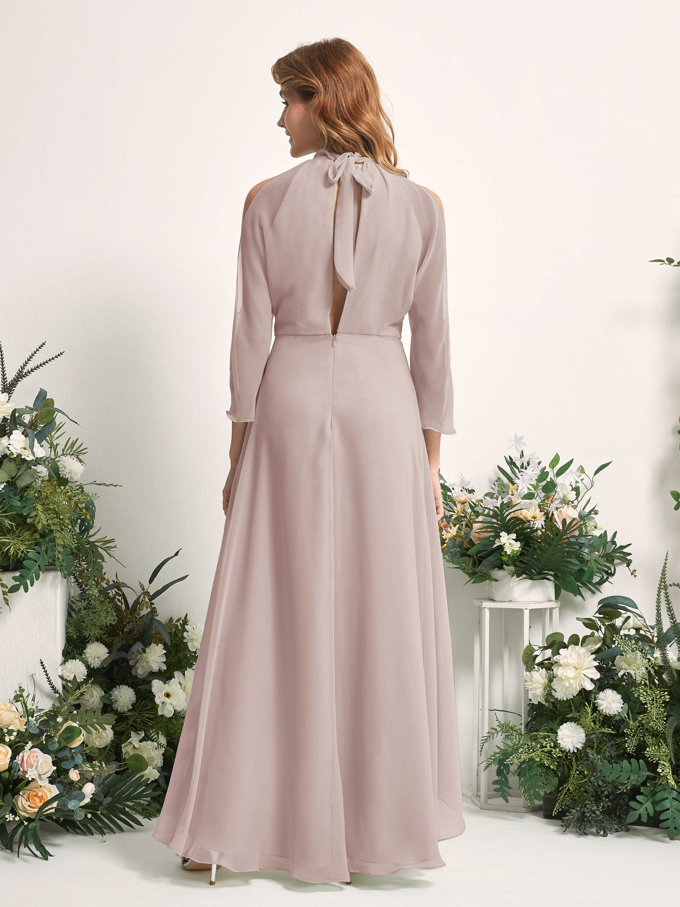 Carlyna Vestido de dama de honor línea A cuello redondo hasta el suelo gasa Gris Pardo #color_gris-pardo