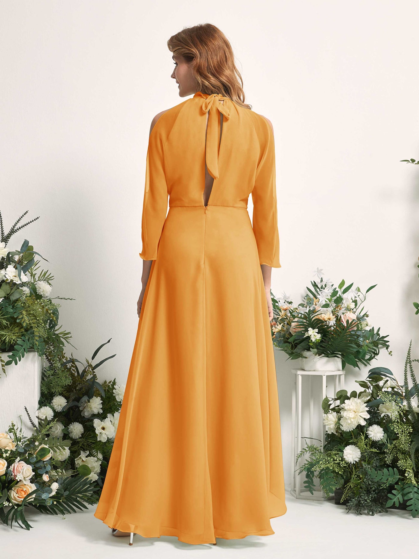 Carlyna Vestido de dama de honor línea A cuello redondo hasta el suelo gasa Mango #color_mango