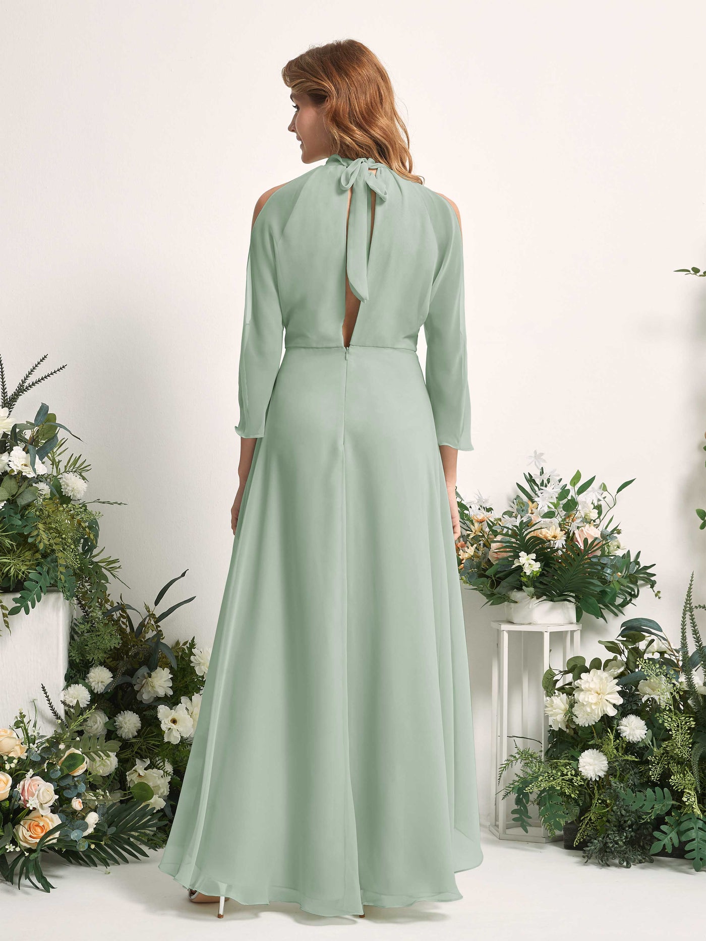 Carlyna Vestido de dama de honor línea A cuello redondo hasta el suelo gasa Verde Salvia #color_verde-salvia