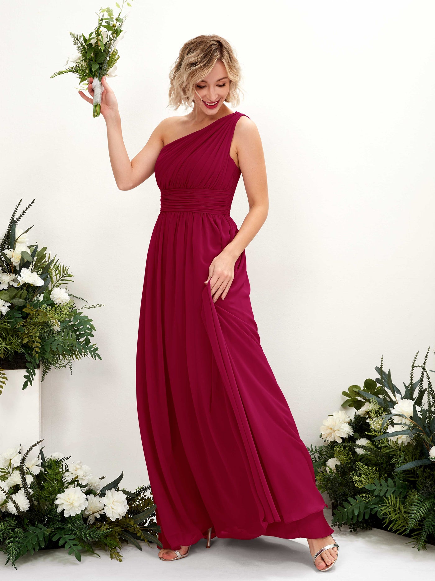 Carlyna Vestido de dama de honor línea A fruncido un hombro longitud hasta el suelo Rojo Bufón #color_rojo-buf-n