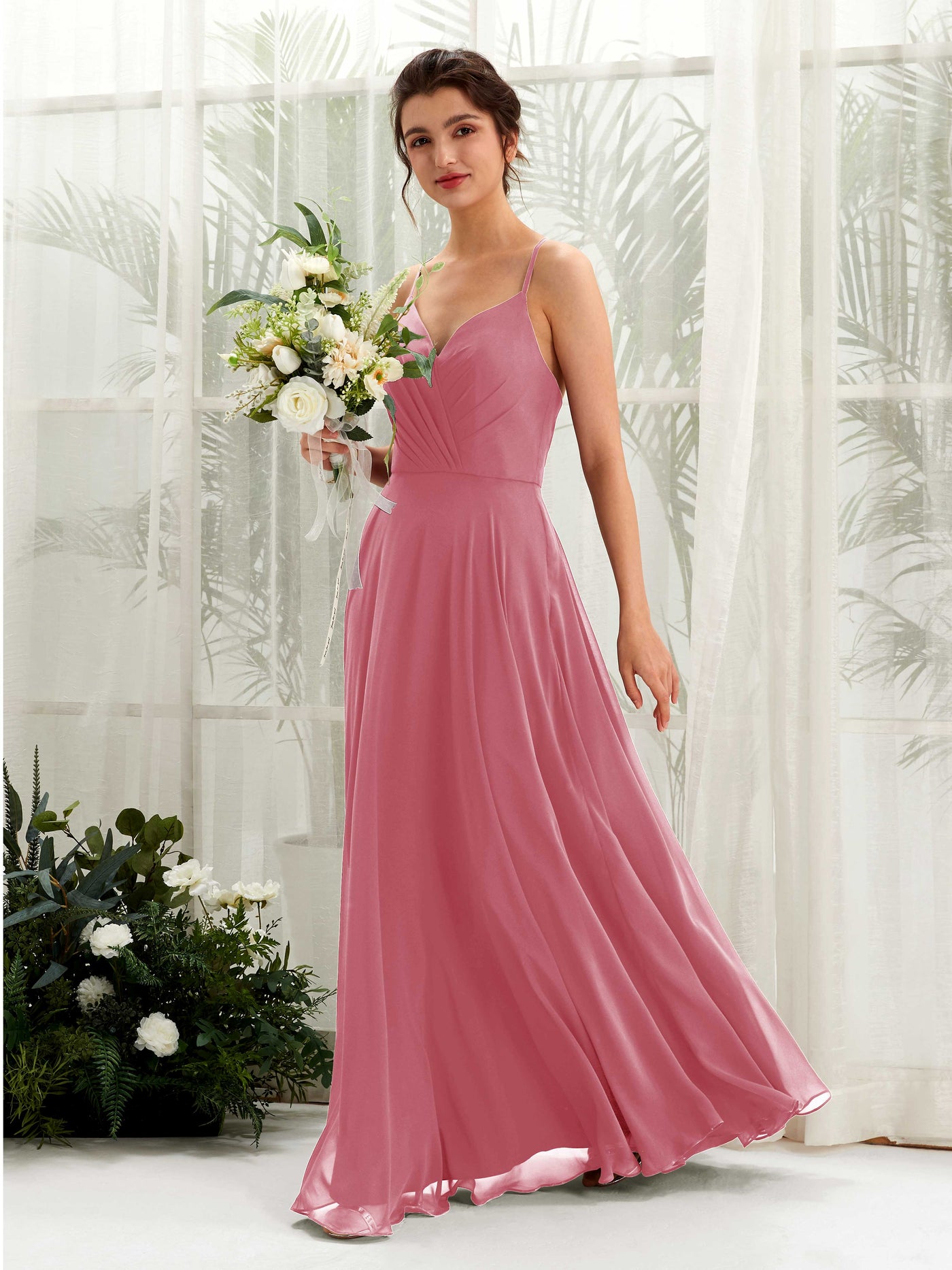 Carlyna Vestido de línea A escote en V con tirantes finos hasta el suelo vestido de dama de honor Rosa Del Desierto #color_rosa-del-desierto