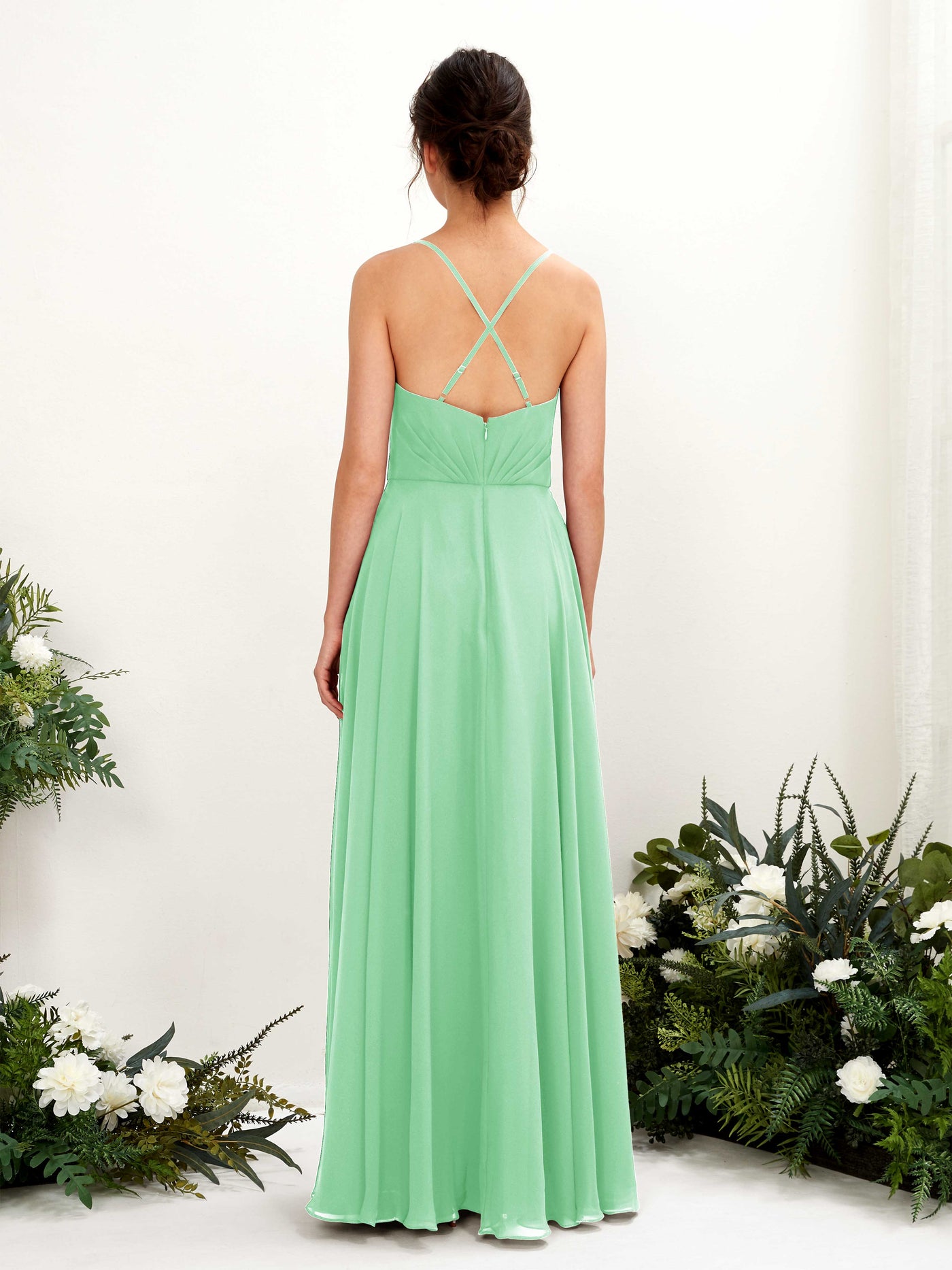 Carlyna Vestido de línea A escote en V con tirantes finos hasta el suelo vestido de dama de honor Verde Menta #color_verde-menta