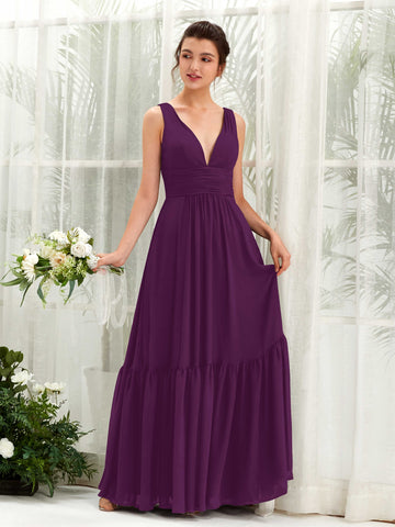 Carlyna Vestido de línea A escote en V hasta el suelo dama de honor Uva #color_uva