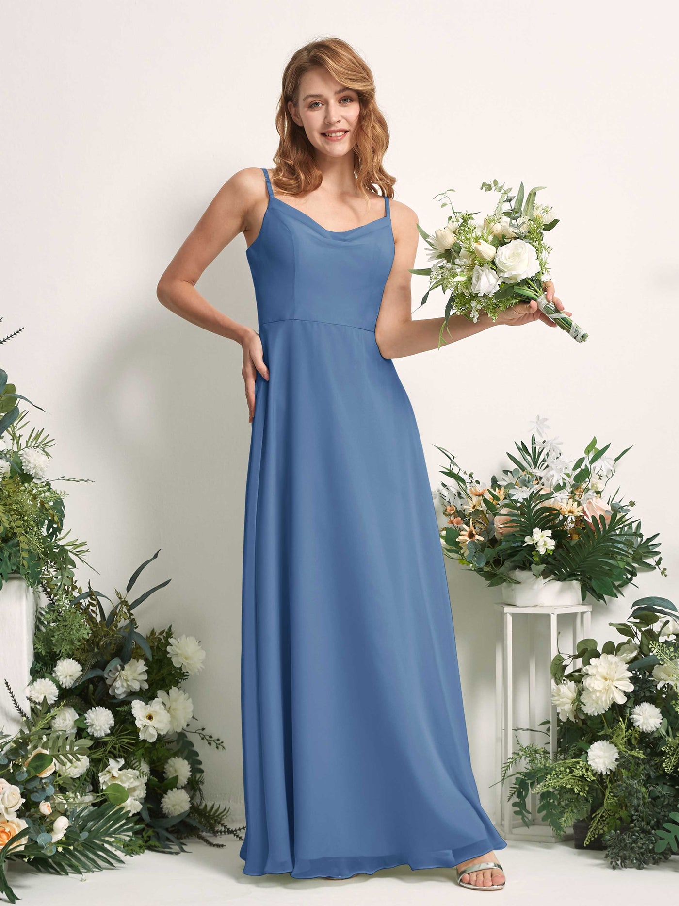 Carlyna Vestido de línea A escote en V hasta el suelo gasa dama de honor Azul polvoriento #color_azul-polvoriento