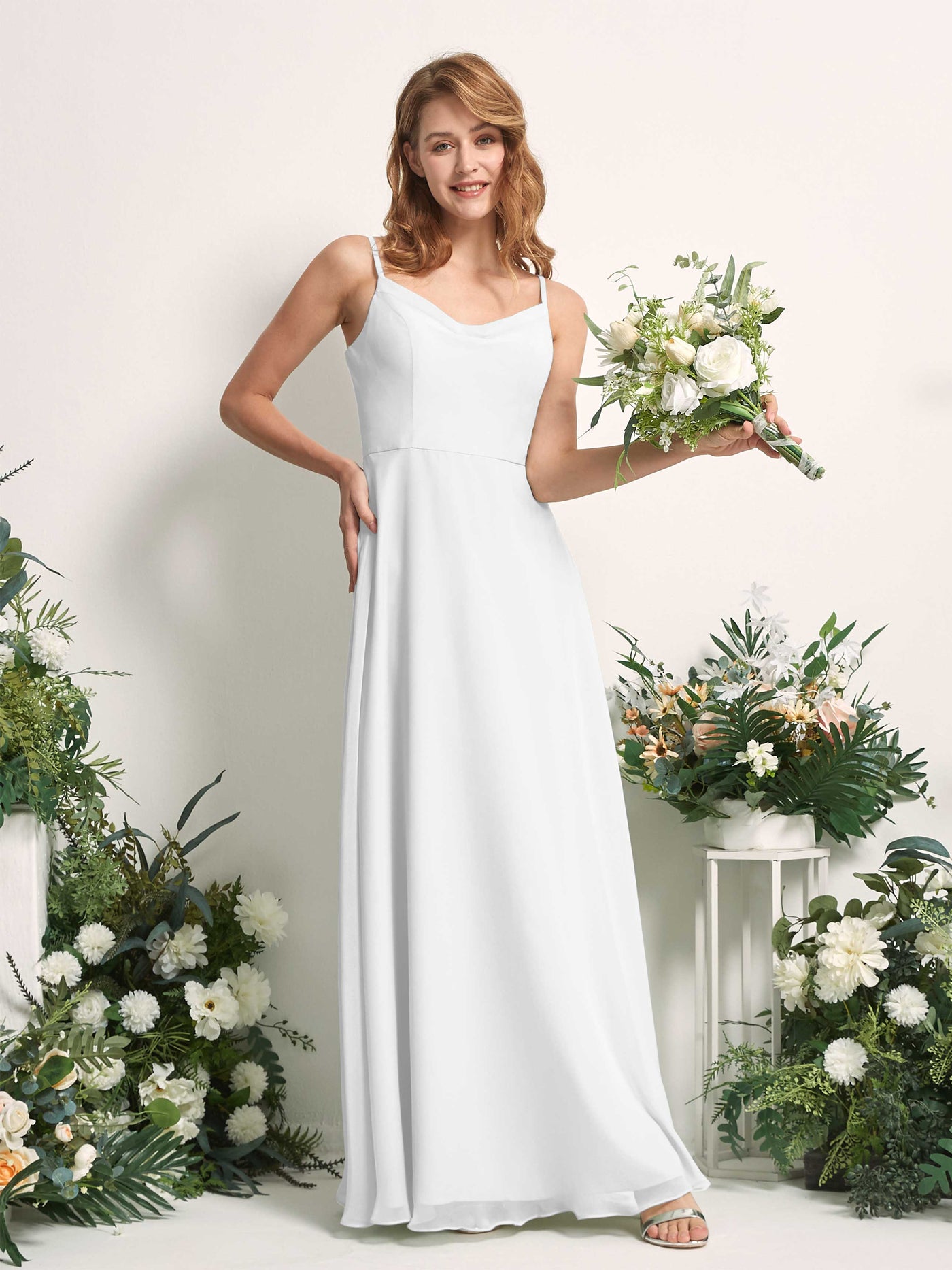 Carlyna Vestido de línea A escote en V hasta el suelo gasa dama de honor Blanco #color_blanco