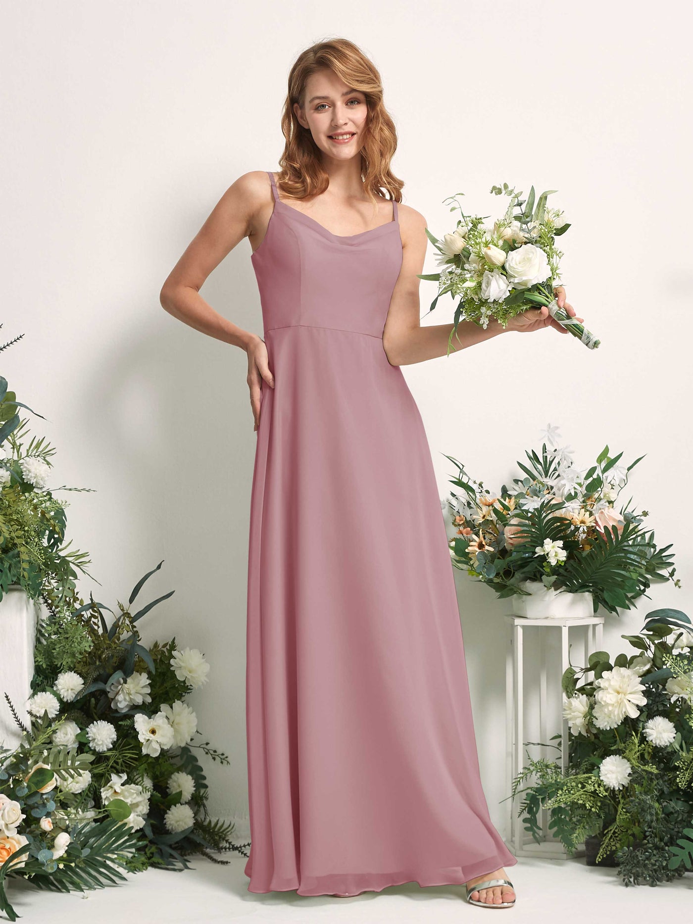 Carlyna Vestido de línea A escote en V hasta el suelo gasa dama de honor Malva Clásico #color_malva-cl-sico