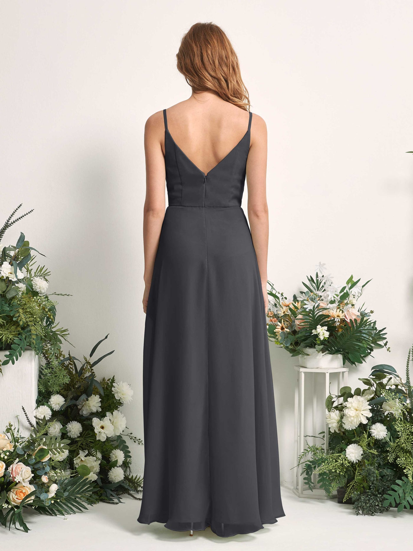 Carlyna Vestido de línea A escote en V hasta el suelo gasa dama de honor Peltre #color_peltre