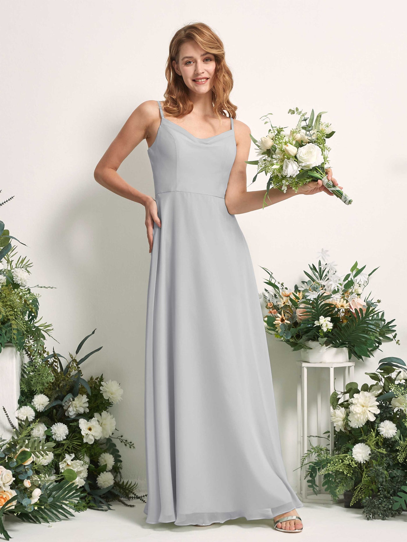Carlyna Vestido de línea A escote en V hasta el suelo gasa dama de honor Plata #color_plata