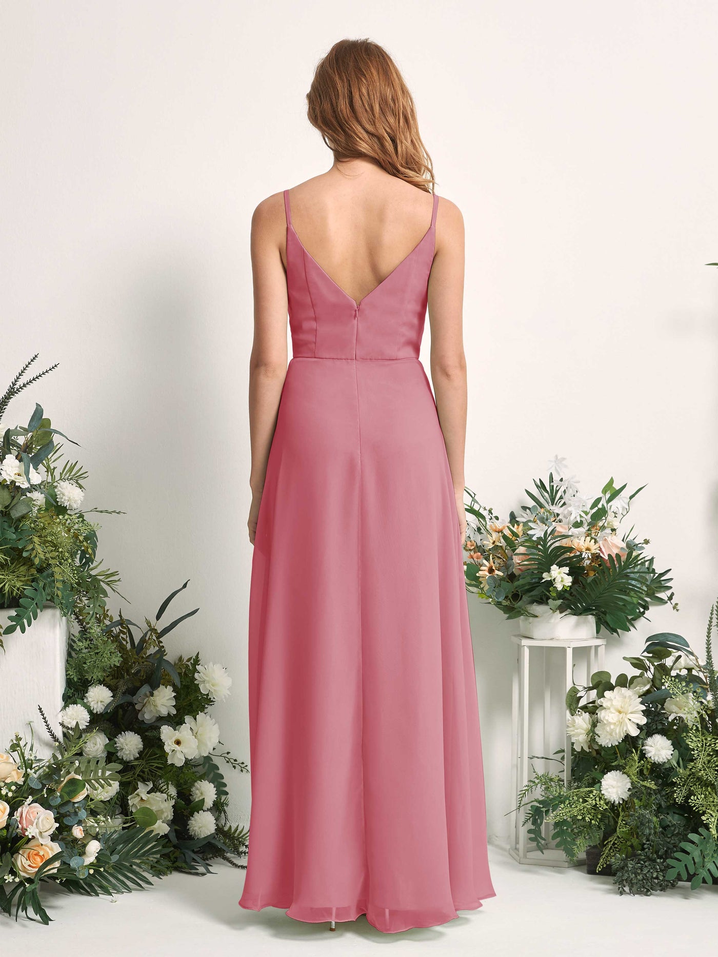 Carlyna Vestido de línea A escote en V hasta el suelo gasa dama de honor Rosa Del Desierto #color_rosa-del-desierto