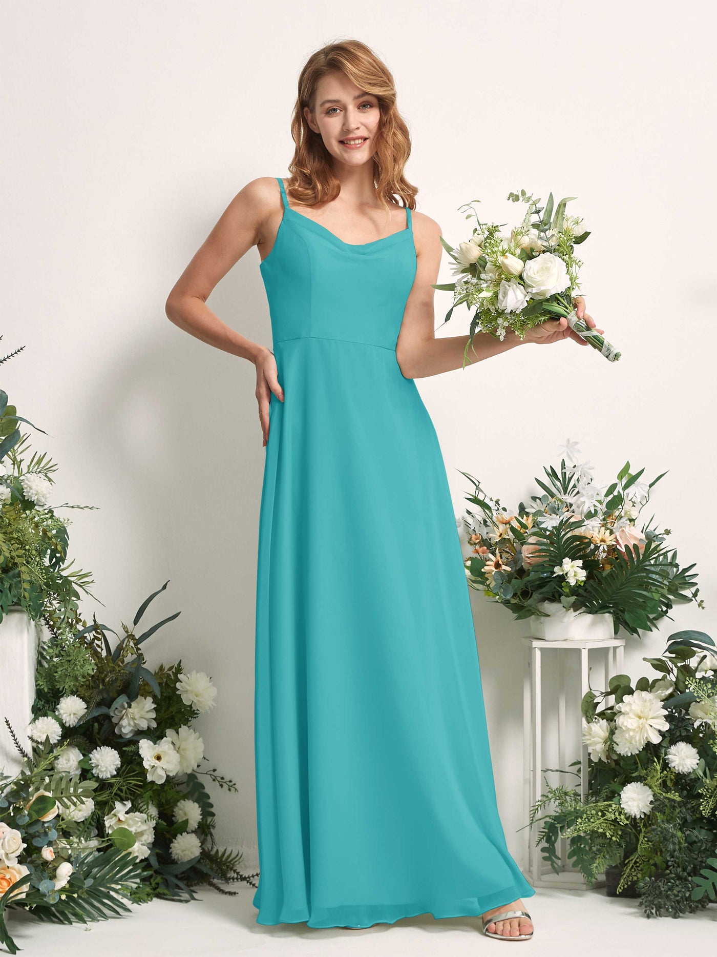 Carlyna Vestido de línea A escote en V hasta el suelo gasa dama de honor Turquesa #color_turquesa