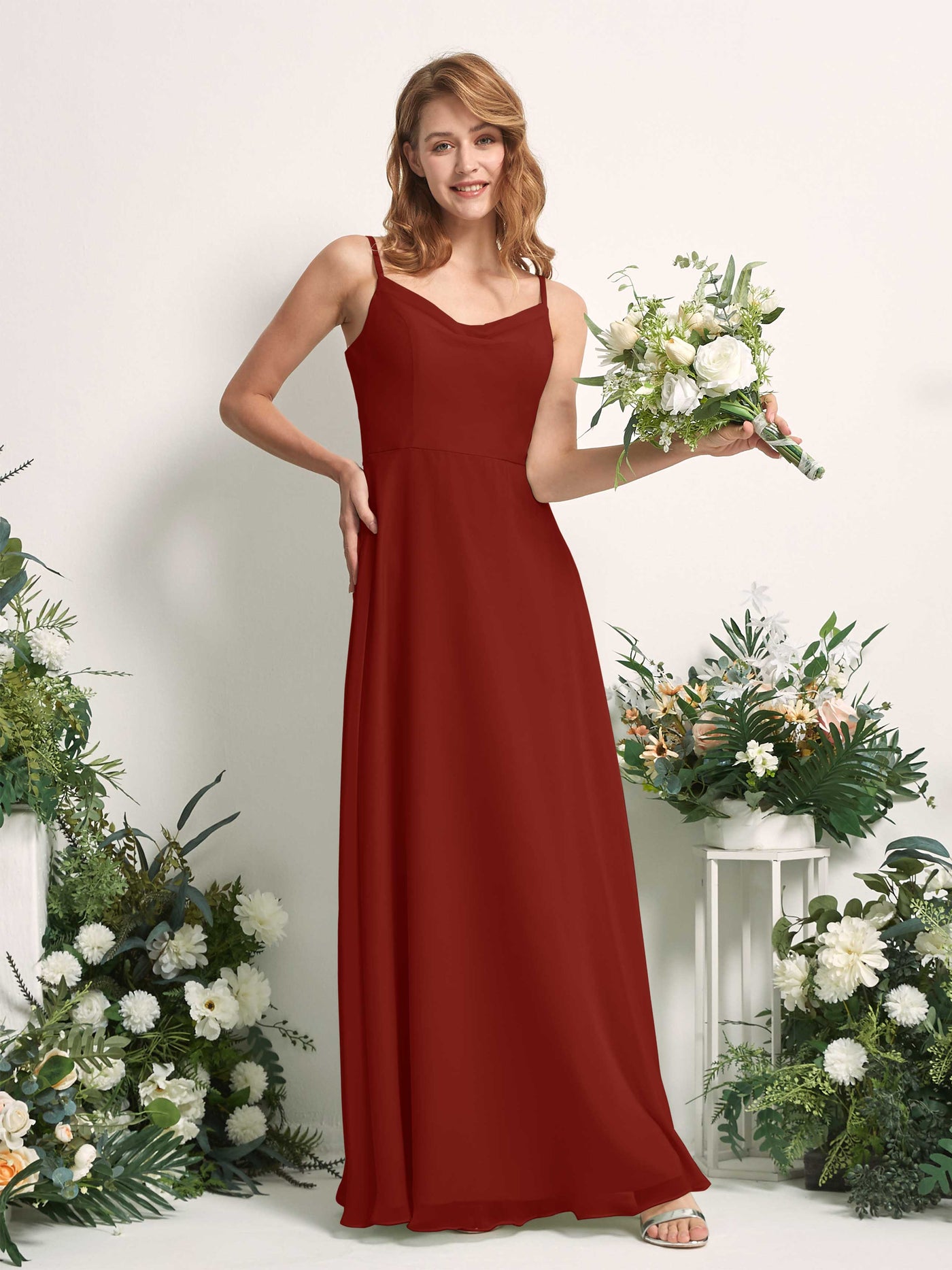 Carlyna Vestido de línea A escote en V hasta el suelo gasa dama de honor Óxido #color_xido