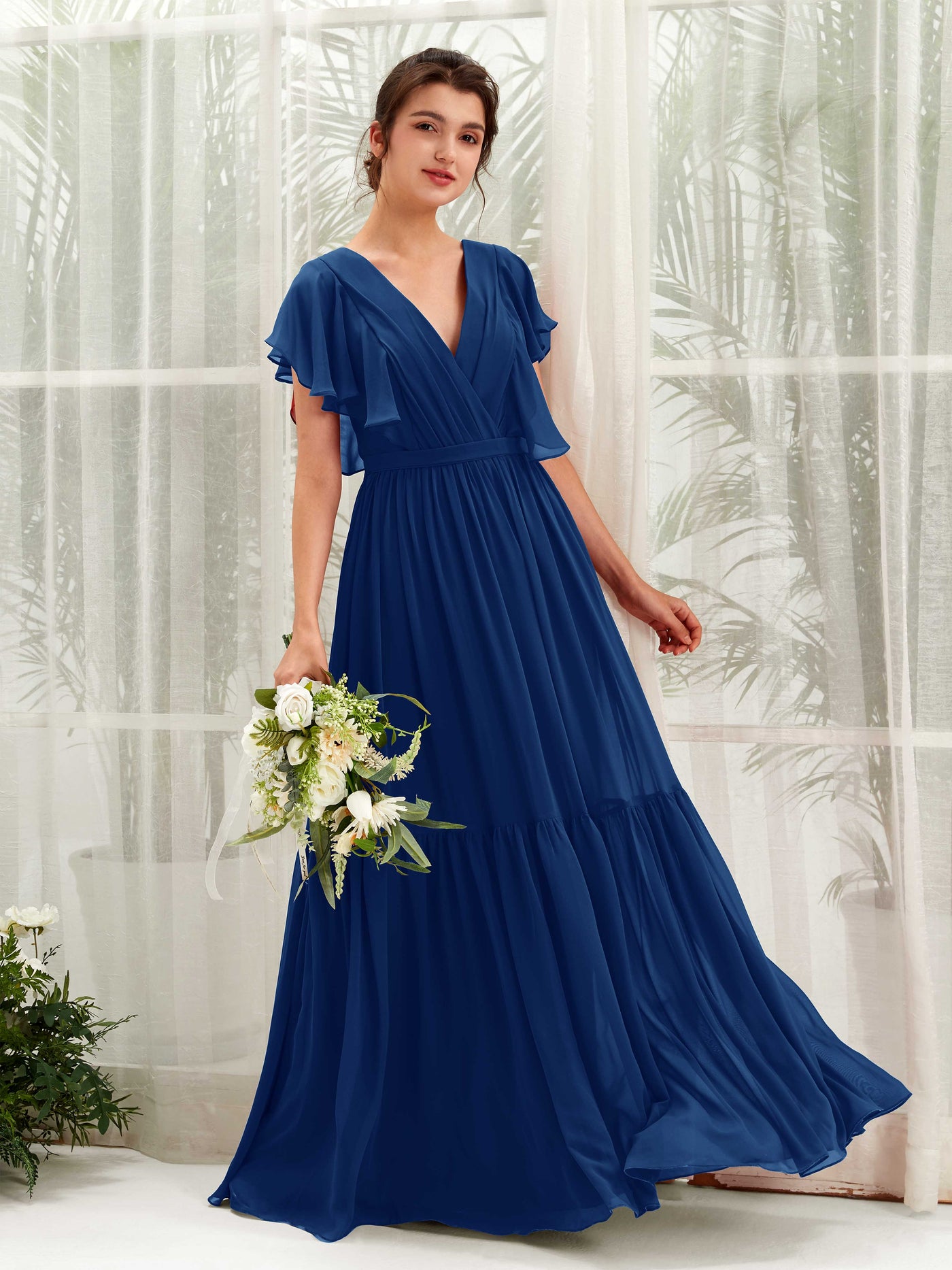 Carlyna Vestido de línea A escote en V manga con vuelo hasta el suelo dama de honor Azul Real #color_azul-real