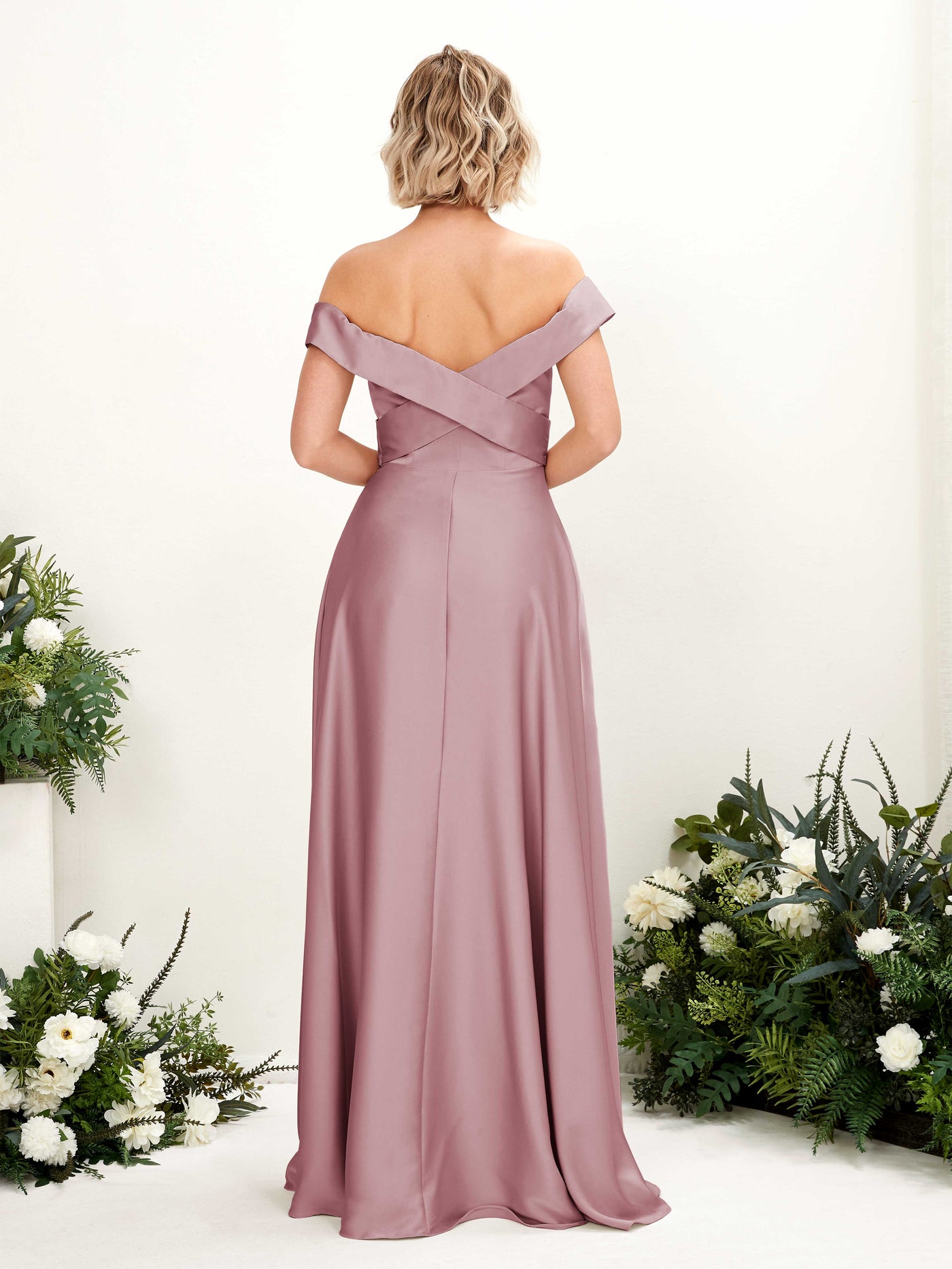 Carlyna Vestido de Línea A Hombros caídos hasta el suelo de satén Cuarzo Rosa #color_cuarzo-rosa