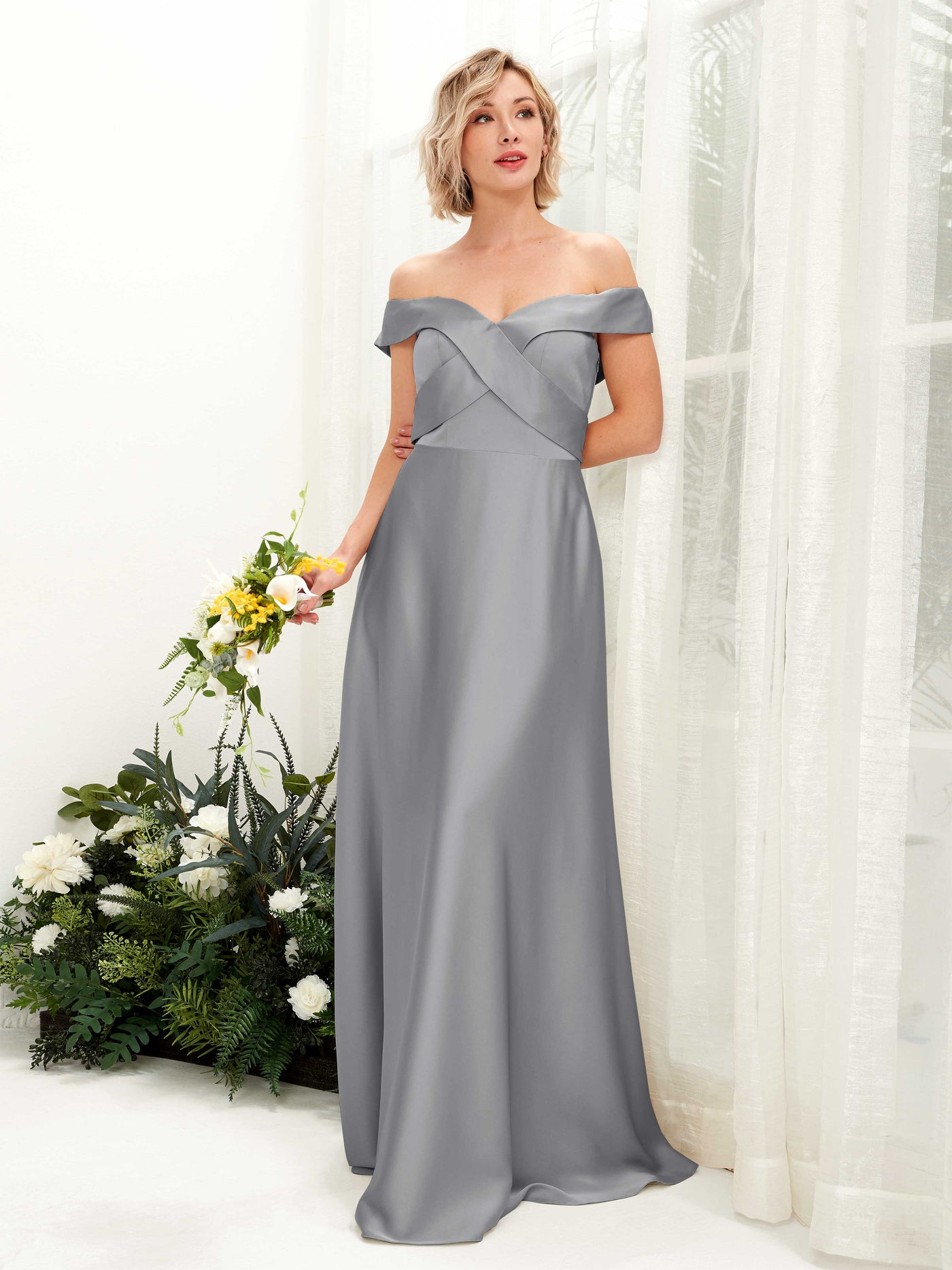 Carlyna Vestido de Línea A Hombros caídos hasta el suelo de satén Gris Acero #color_gris-acero