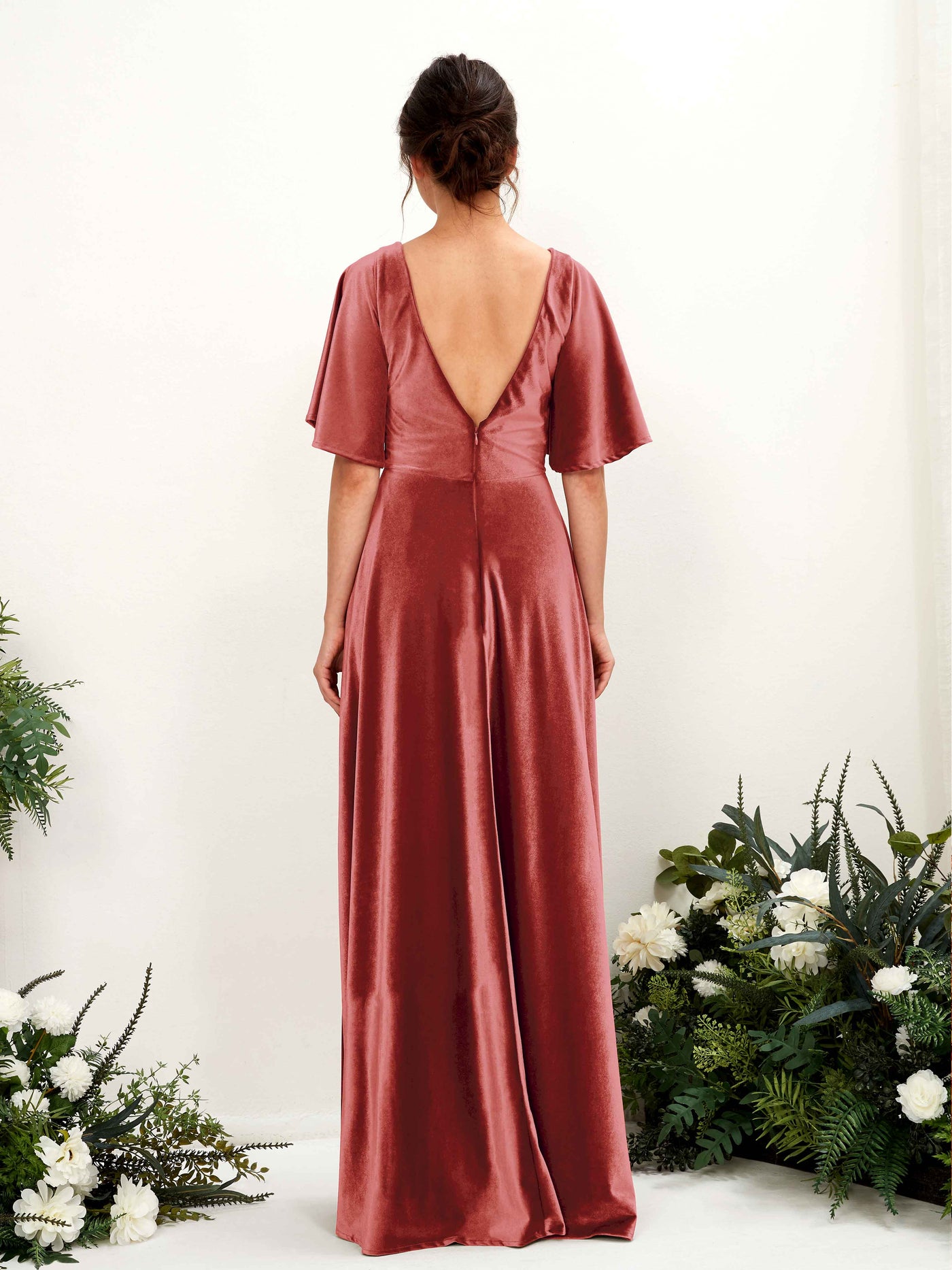 Carlyna Vestido hasta el suelo escote cruzado manga con vuelo terciopelo dama de honor Rosa Polvorienta #color_rosa-polvorienta