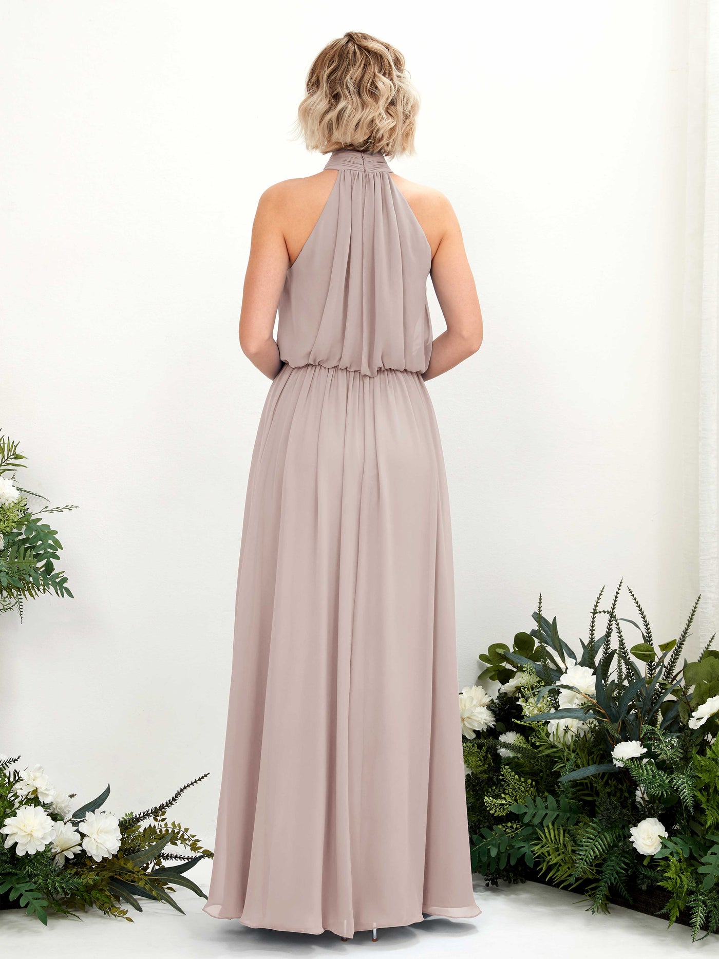 Carlyna Vestido línea A con cuello redondo hasta el suelo de gasa vestidos de dama de honor Gris Pardo #color_gris-pardo