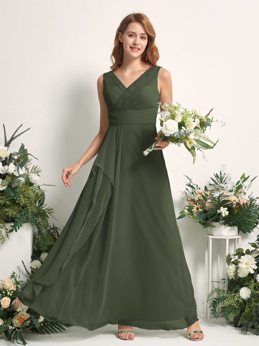 Carlyna Vestido línea A con escote en V hasta el suelo vestido de dama de honor Oliva Martini 