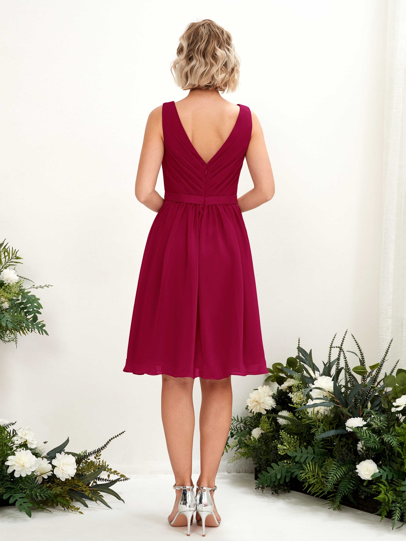 Carlyna Vestido línea A con escote en V hasta la rodilla gasa Rojo Bufón #color_rojo-buf-n