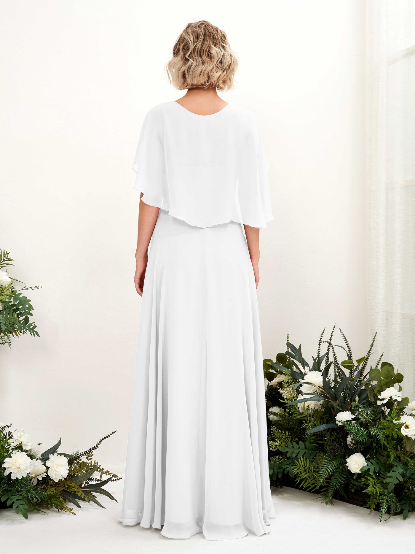 Carlyna Vestido línea A con escote en V y mangas capa hasta el suelo vestido de dama de honor Blanco #color_blanco