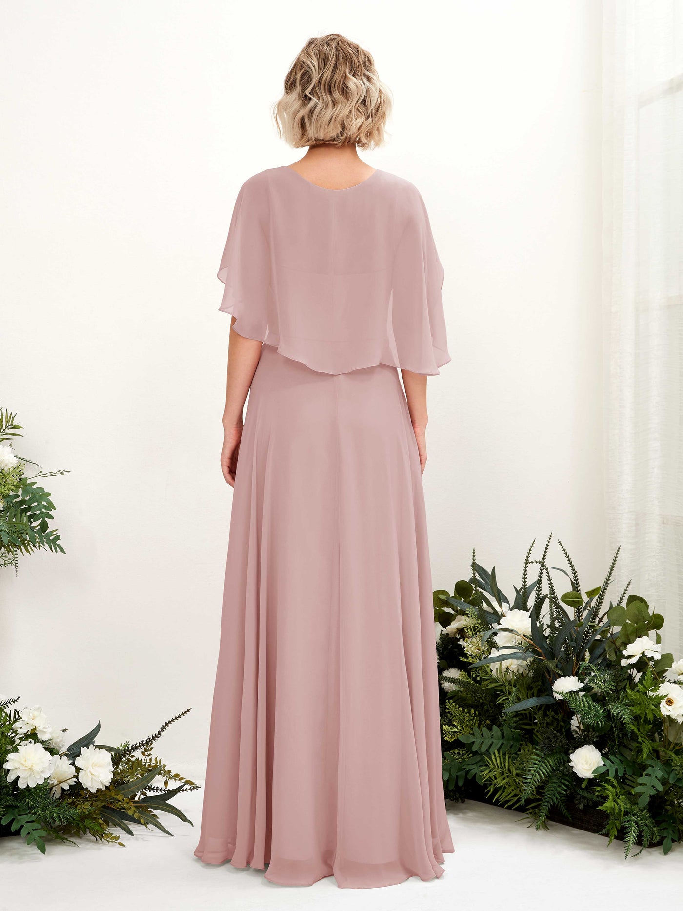 Carlyna Vestido línea A con escote en V y mangas capa hasta el suelo vestido de dama de honor Rosa Polvorienta #color_rosa-polvorienta