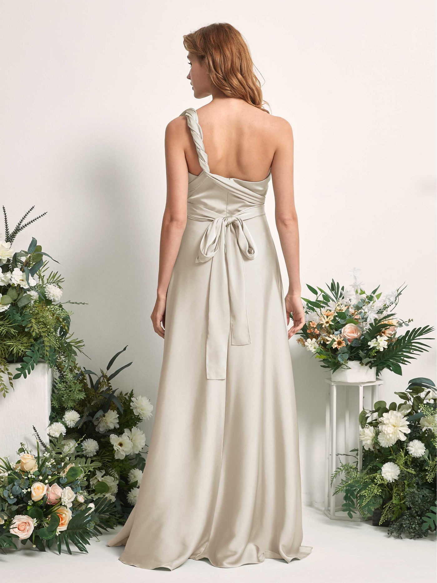 Carlyna Vestido línea A cuello de corazón hasta el suelo dama de honor Champán #color_champ-n