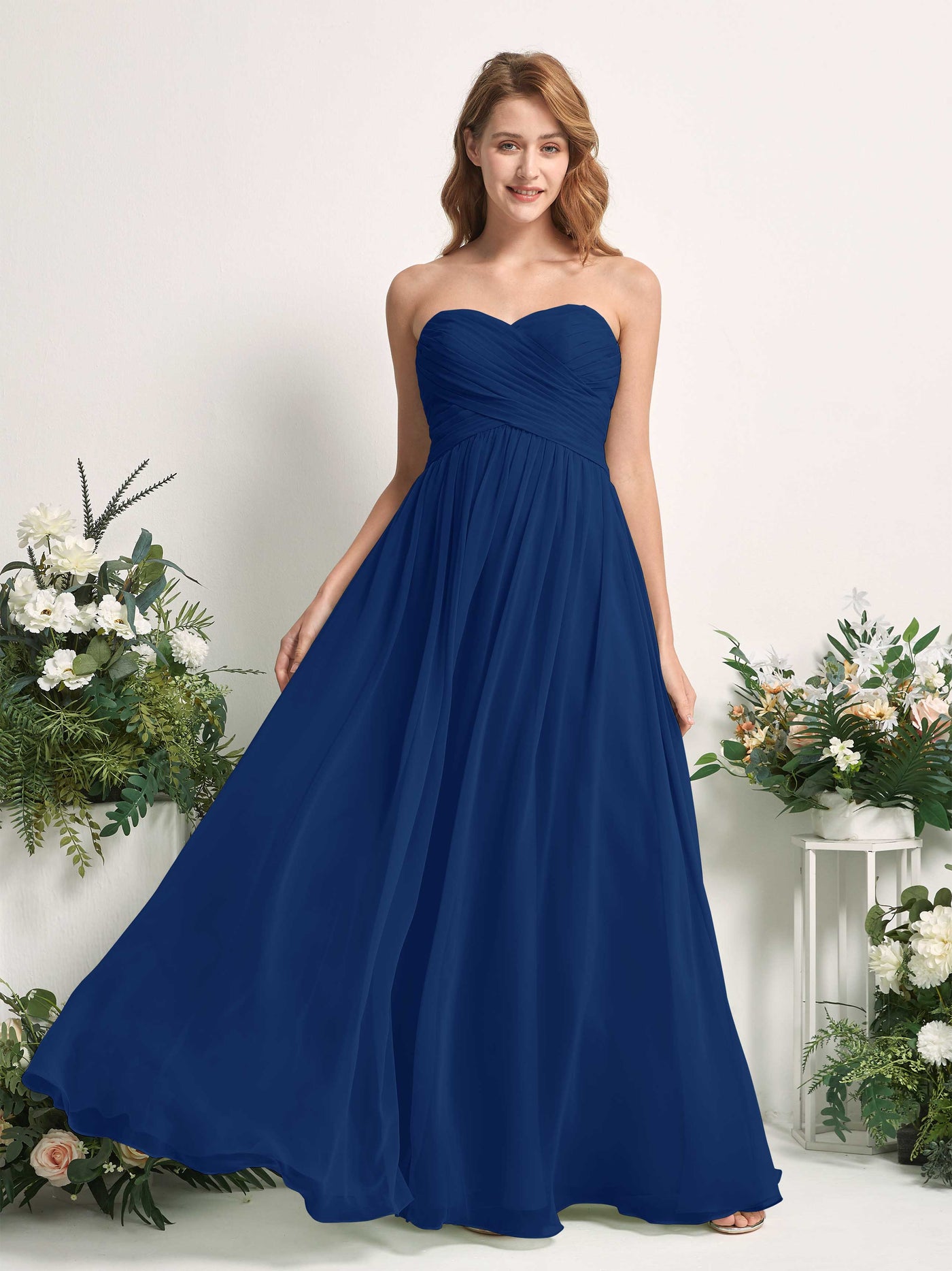 Carlyna Vestido Línea A Cuello de corazón Hasta el suelo Gasa Fruncido Dama de honor Azul Real #color_azul-real