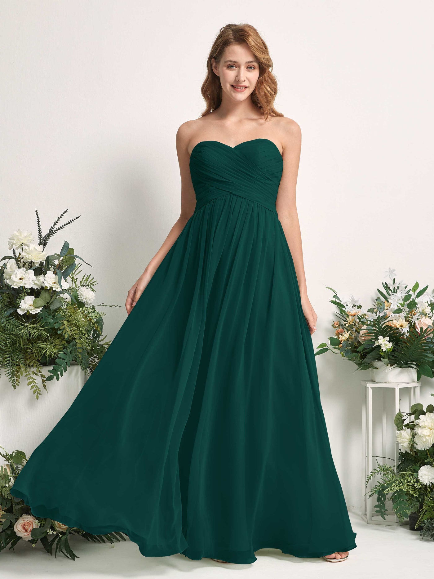 Carlyna Vestido Línea A Cuello de corazón Hasta el suelo Gasa Fruncido Dama de honor Esmeralda Oscuro #color_esmeralda-oscuro