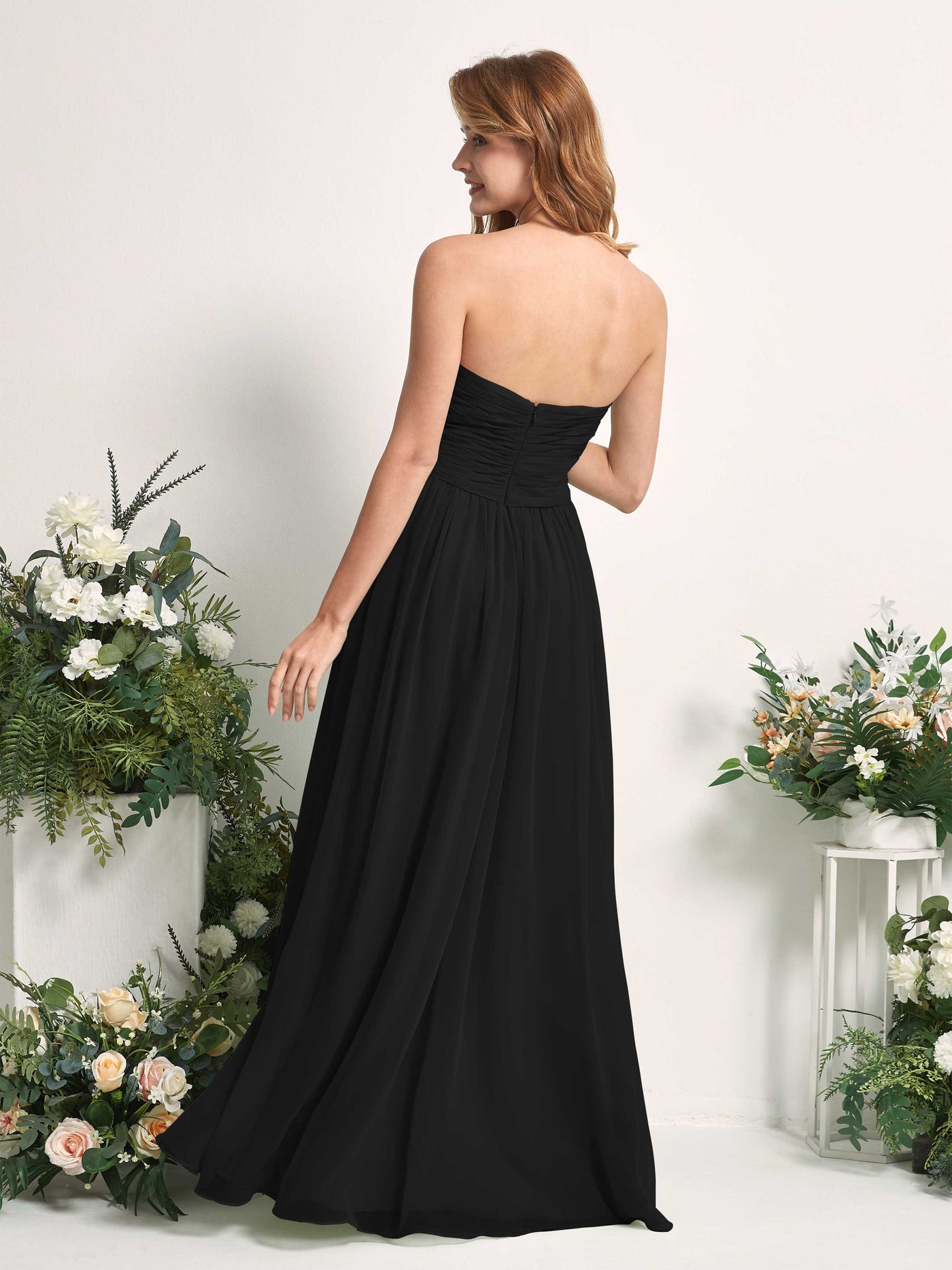 Carlyna Vestido Línea A Cuello de corazón Hasta el suelo Gasa Fruncido Dama de honor Negro #color_negro
