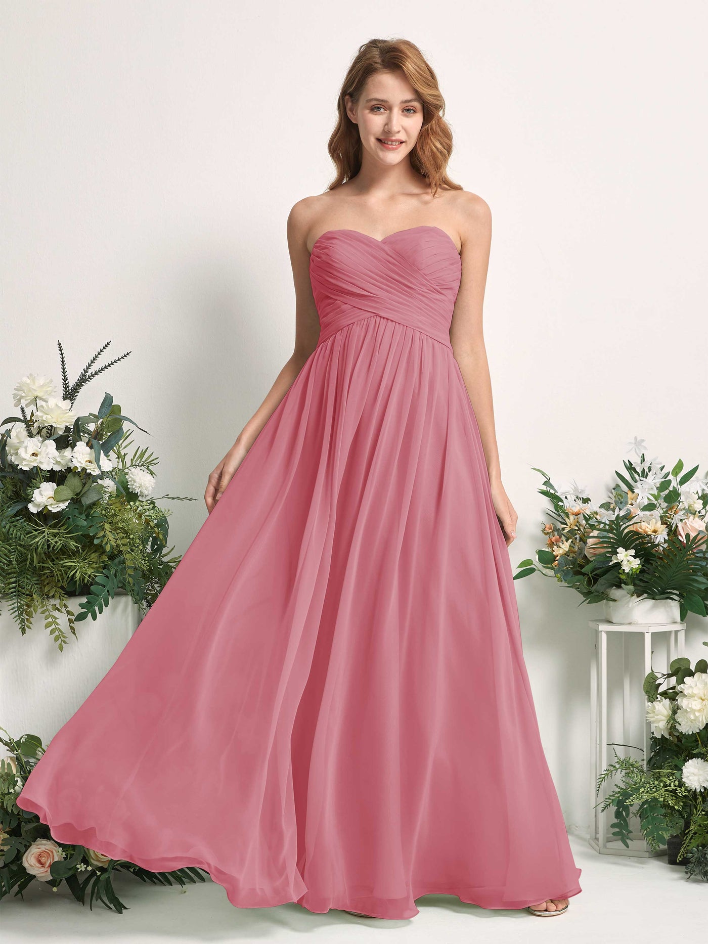 Carlyna Vestido Línea A Cuello de corazón Hasta el suelo Gasa Fruncido Dama de honor Rosa Del Desierto #color_rosa-del-desierto