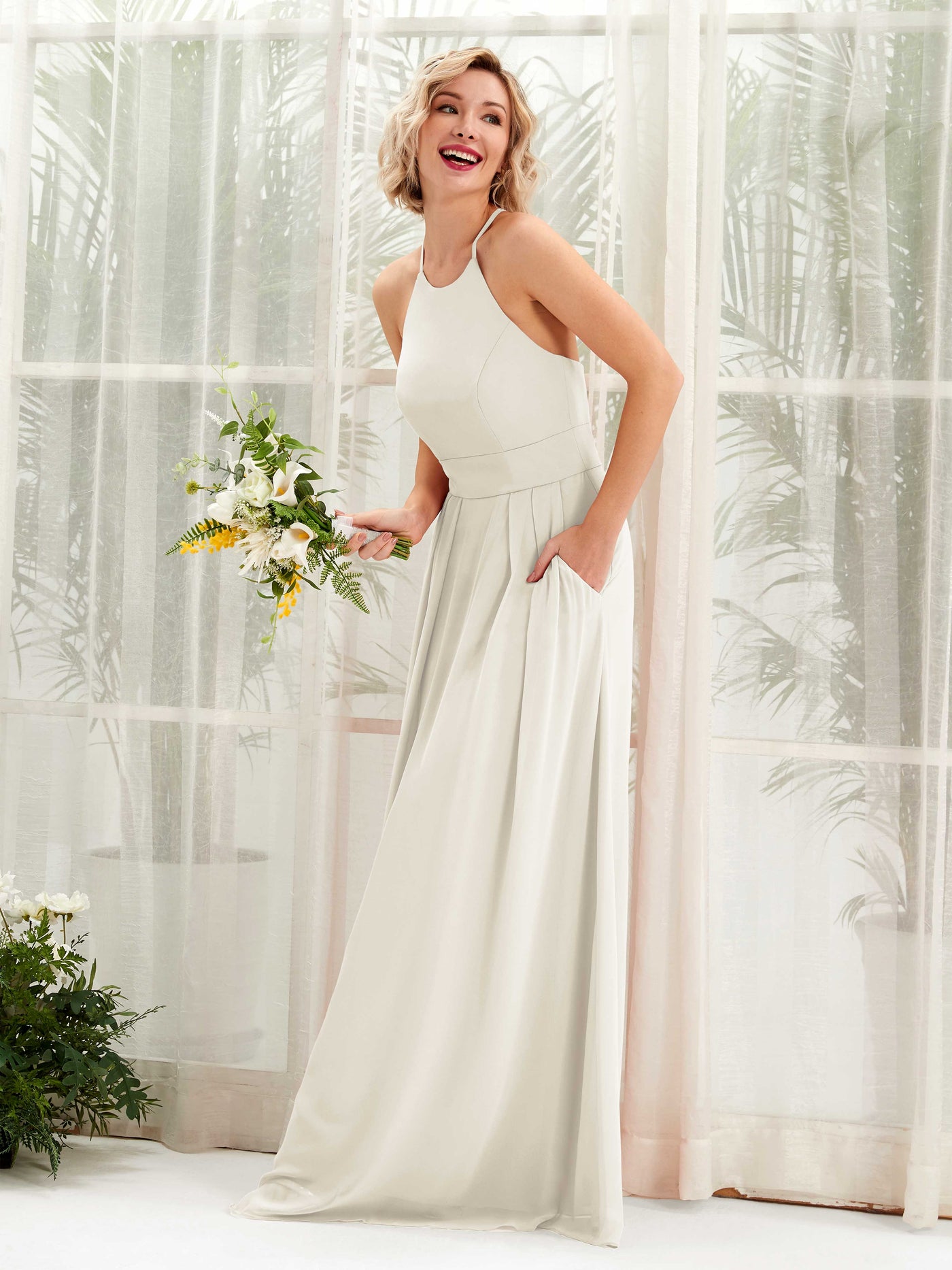 Carlyna Vestido Línea A Cuello Redondo Hasta el Suelo Bolsillos Dama de Honor Marfil #color_marfil