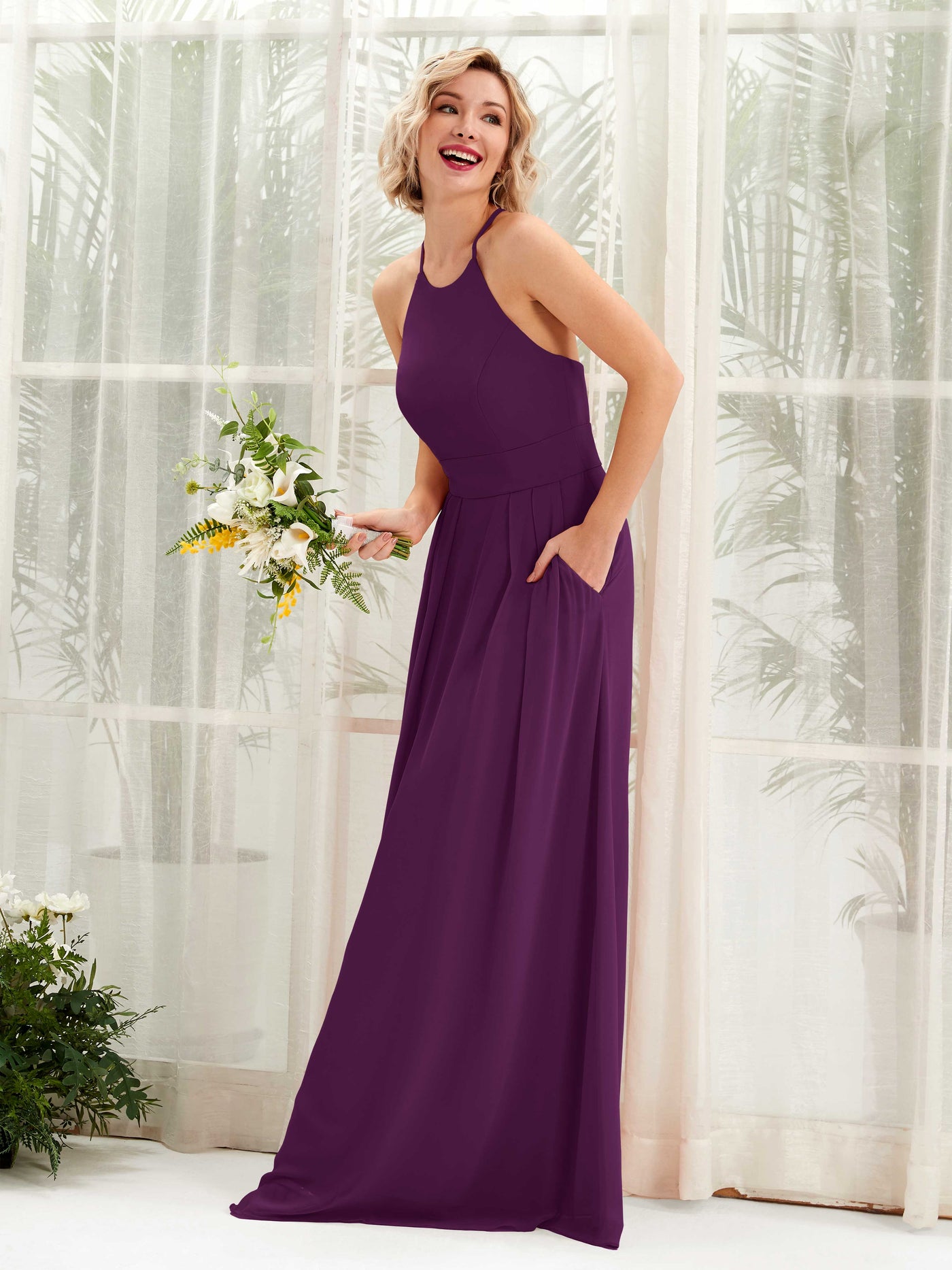 Carlyna Vestido Línea A Cuello Redondo Hasta el Suelo Bolsillos Dama de Honor Uva #color_uva