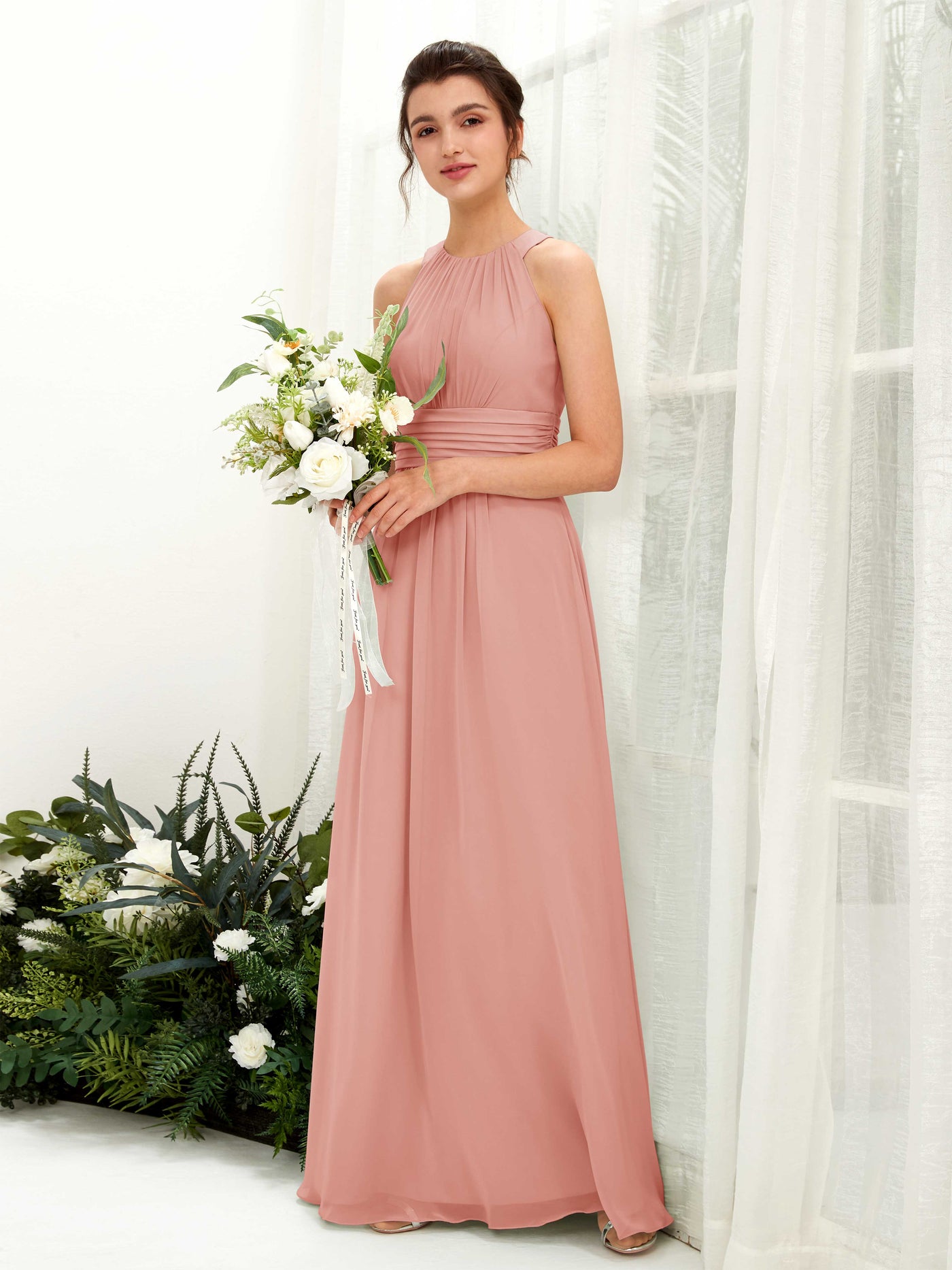 Carlyna Vestido línea A cuello redondo hasta el suelo fruncido dama de honor Rosa Champán #color_rosa-champ-n