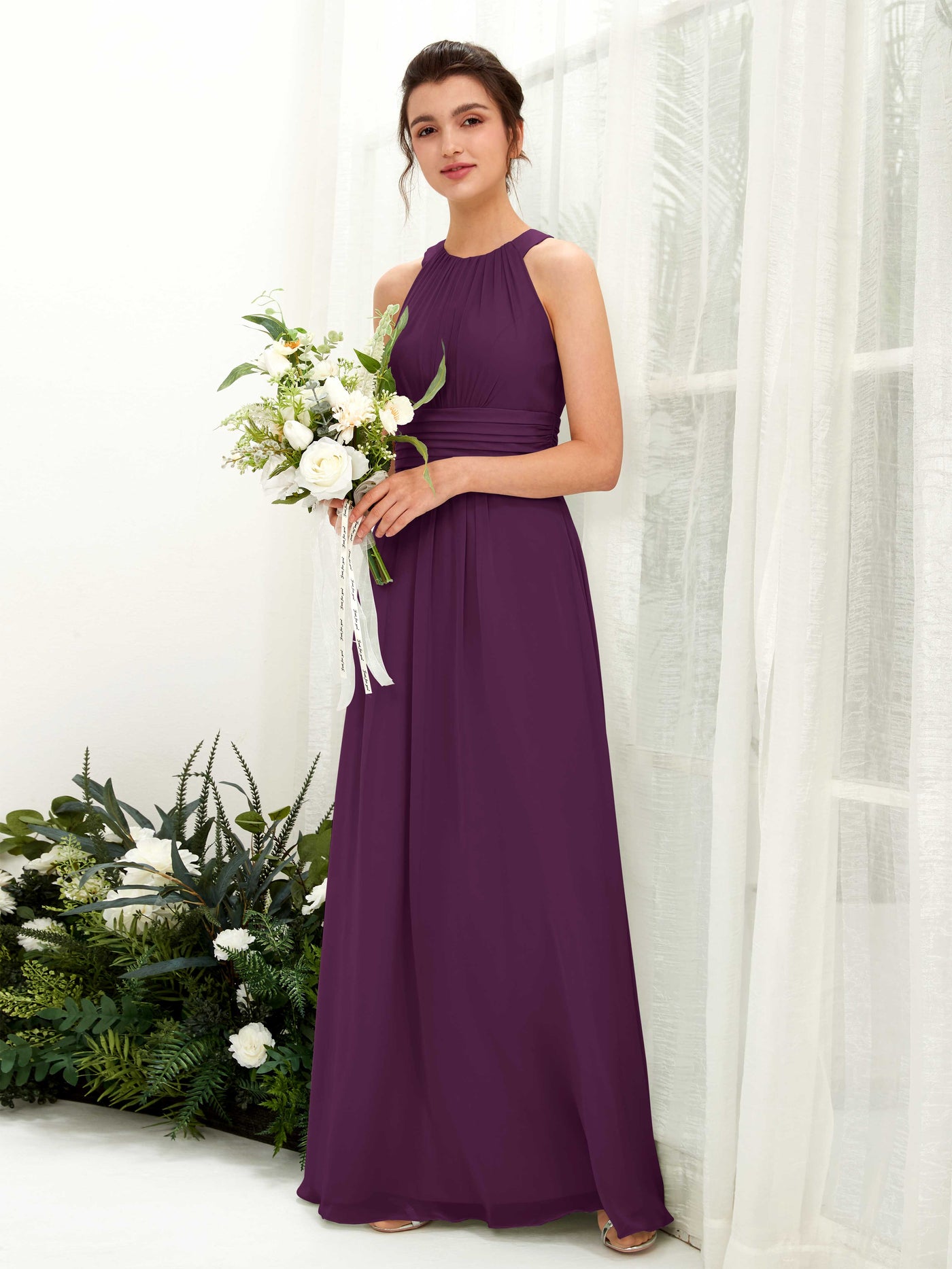 Carlyna Vestido línea A cuello redondo hasta el suelo fruncido dama de honor Uva #color_uva