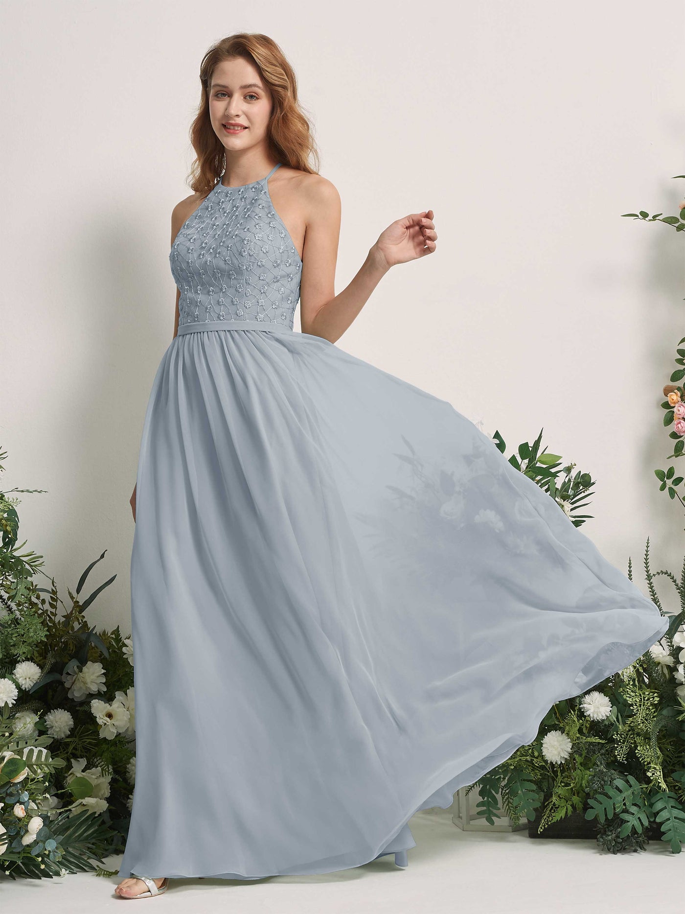 Carlyna Vestido línea A cuello redondo hasta el suelo vestidos de dama de honor Azul Empolvado Mejorado #color_azul-empolvado-mejorado