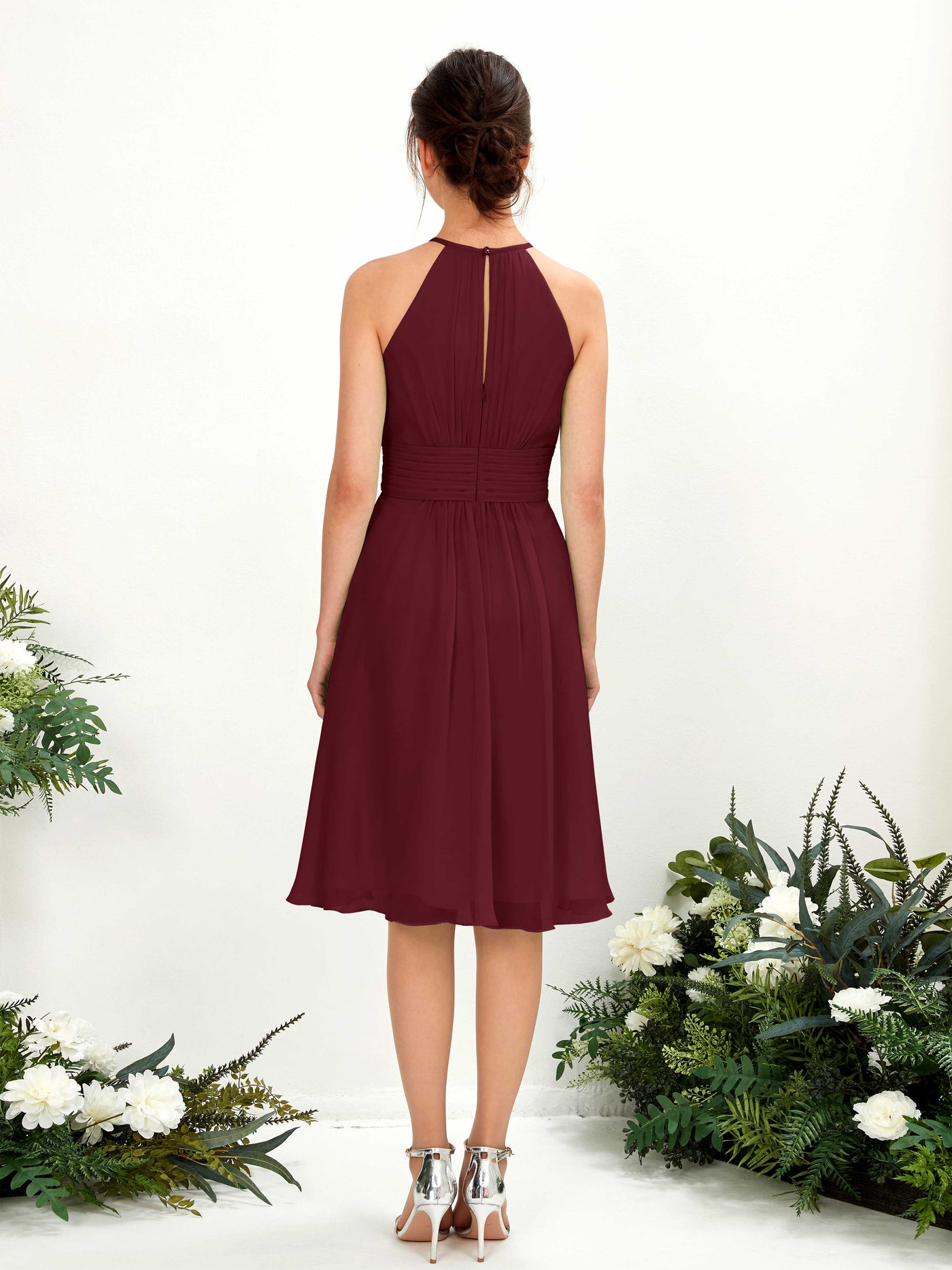 Carlyna Vestido línea A cuello redondo hasta la rodilla gasa dama de honor Borgoña #color_borgo-a