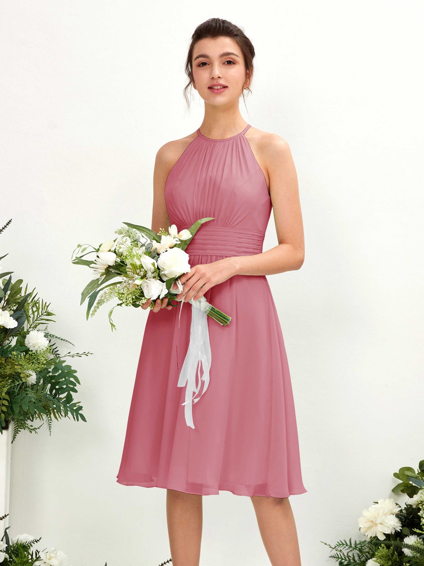 Carlyna Vestido línea A cuello redondo hasta la rodilla gasa dama de honor Rosa Del Desierto #color_rosa-del-desierto