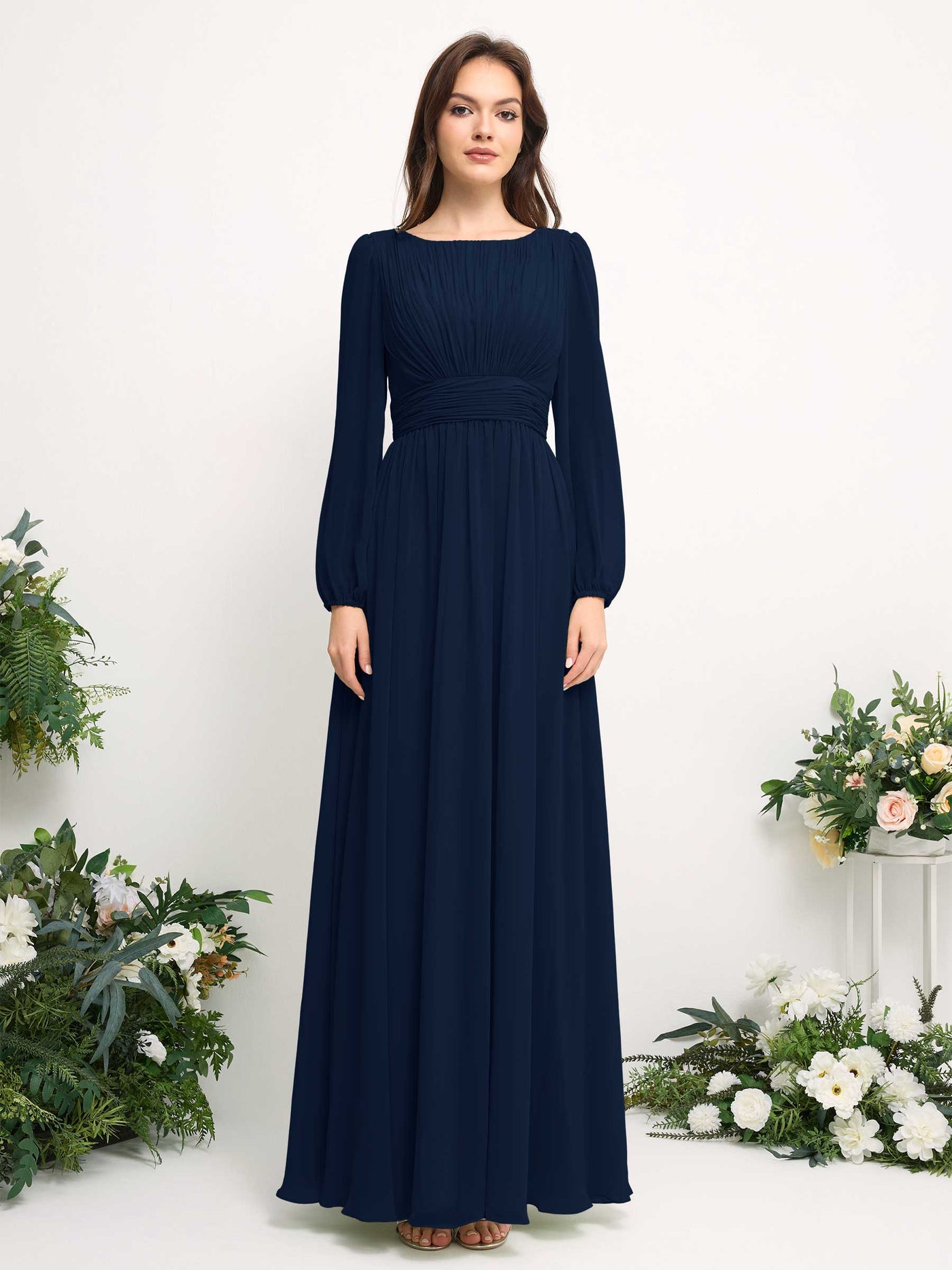 Carlyna Vestido línea A de gasa escote bandeja manga larga para dama de honor Azul Marino #color_azul-marino