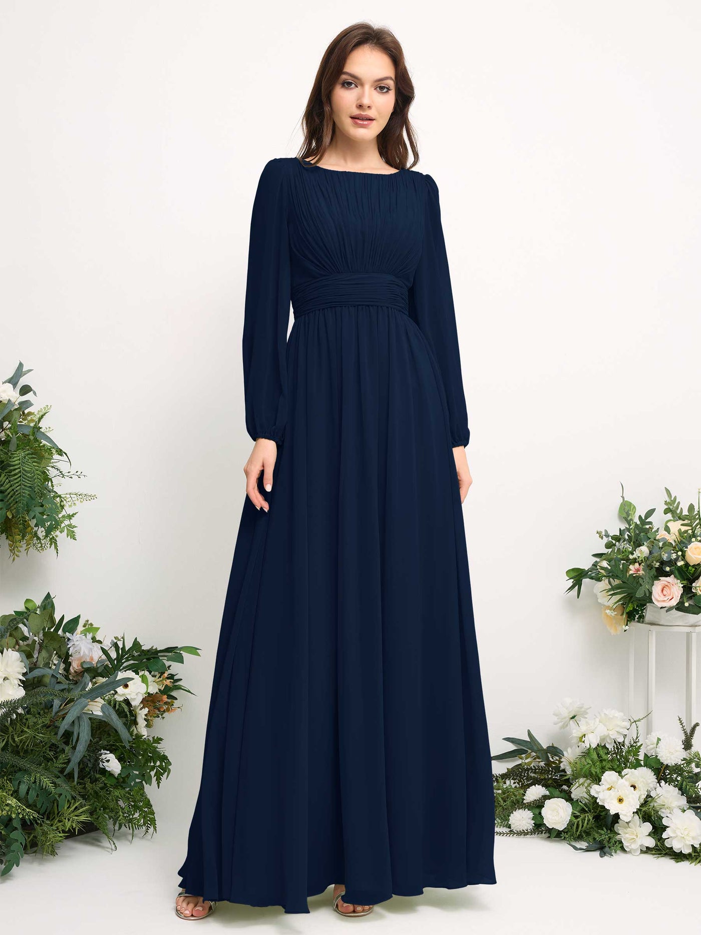 Carlyna Vestido línea A de gasa escote bandeja manga larga para dama de honor Azul Marino #color_azul-marino