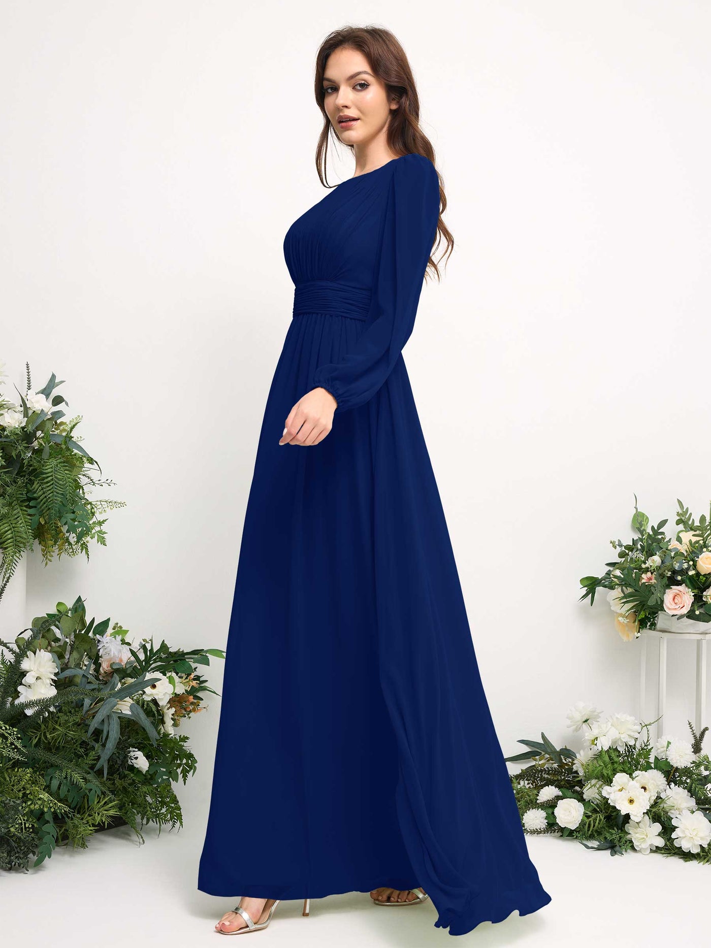 Carlyna Vestido línea A de gasa escote bandeja manga larga para dama de honor Azul Real #color_azul-real
