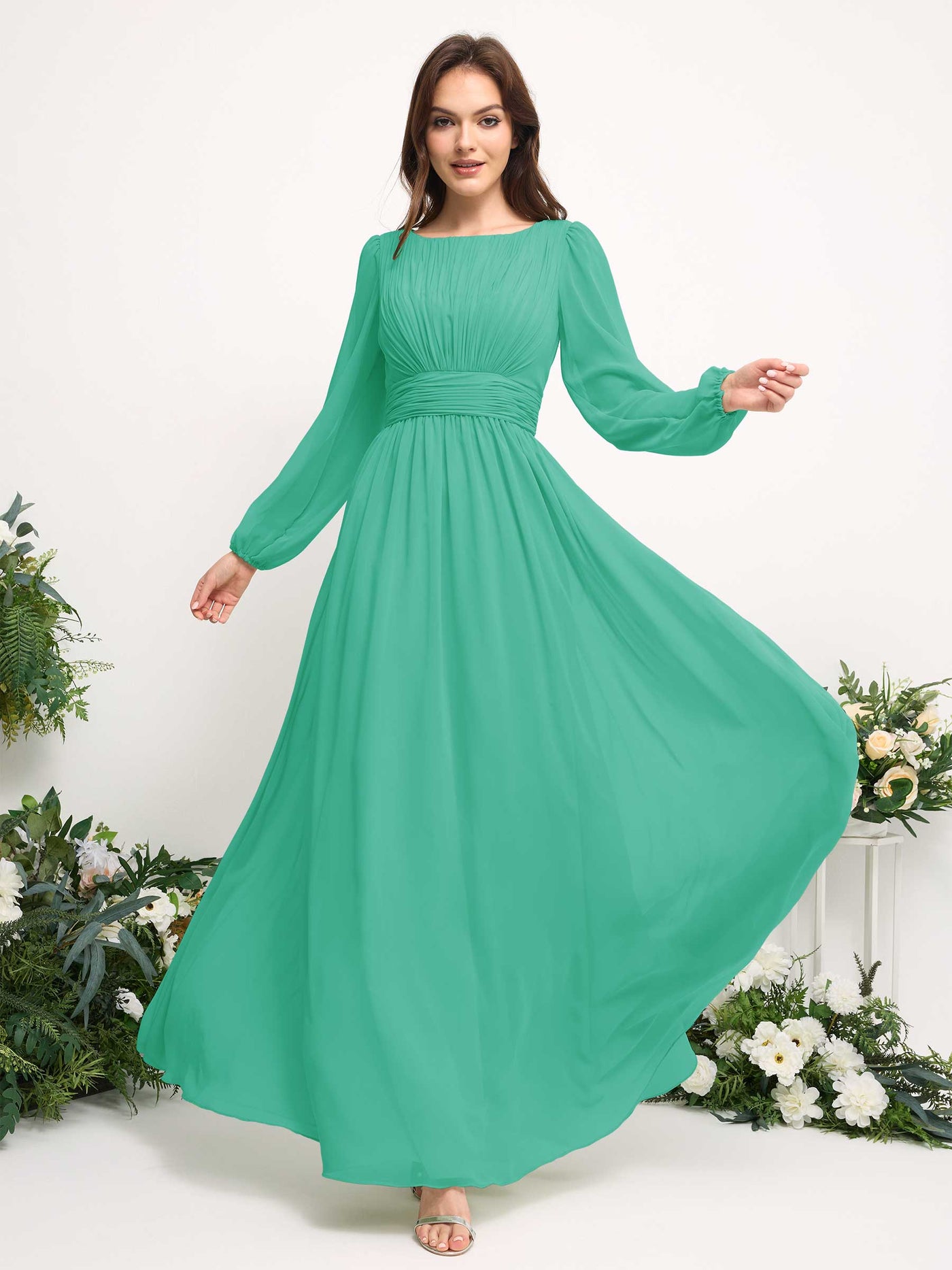 Carlyna Vestido línea A de gasa escote bandeja manga larga para dama de honor Azul Tiffany #color_azul-tiffany