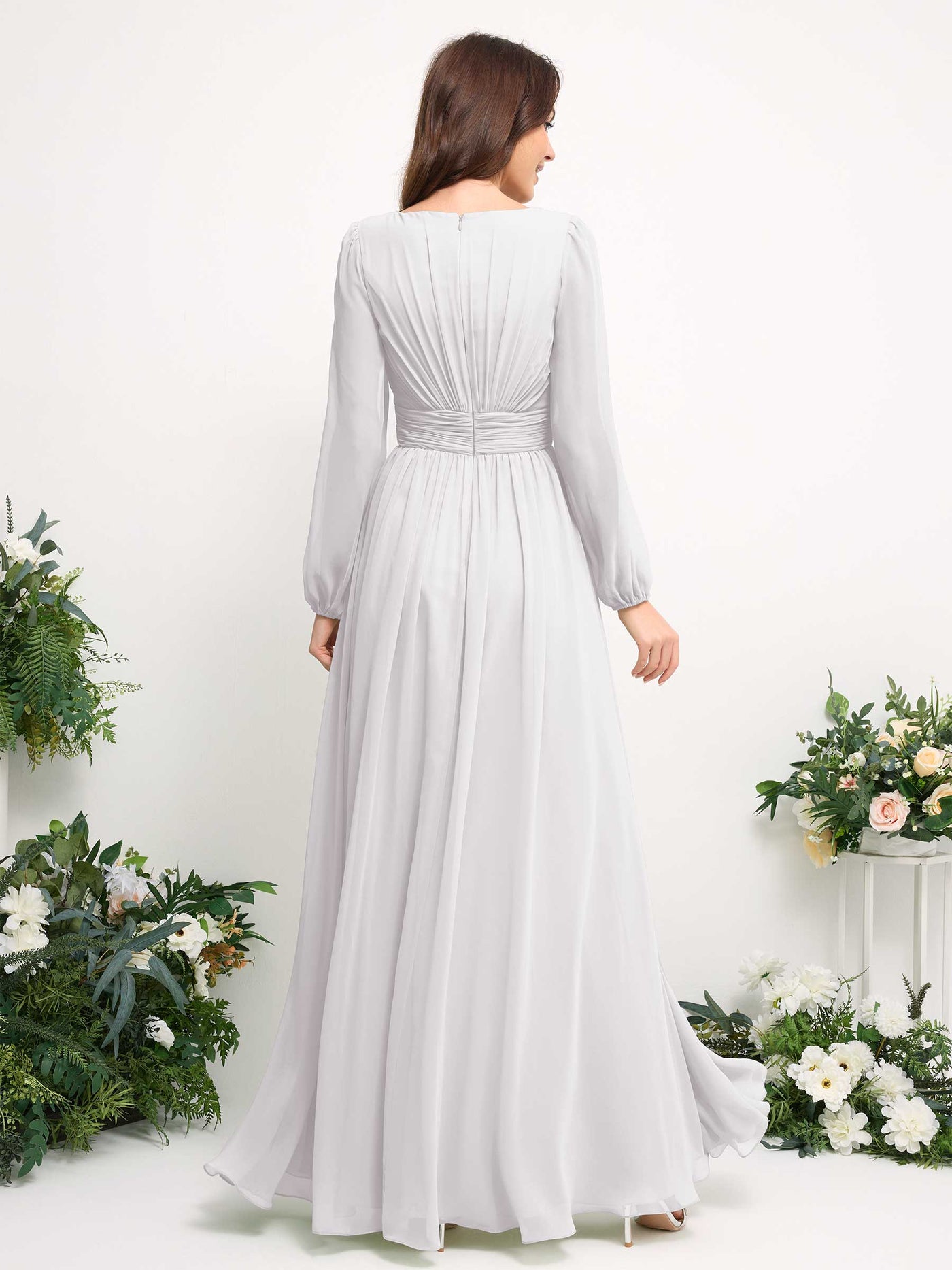 Carlyna Vestido línea A de gasa escote bandeja manga larga para dama de honor Blanco #color_blanco