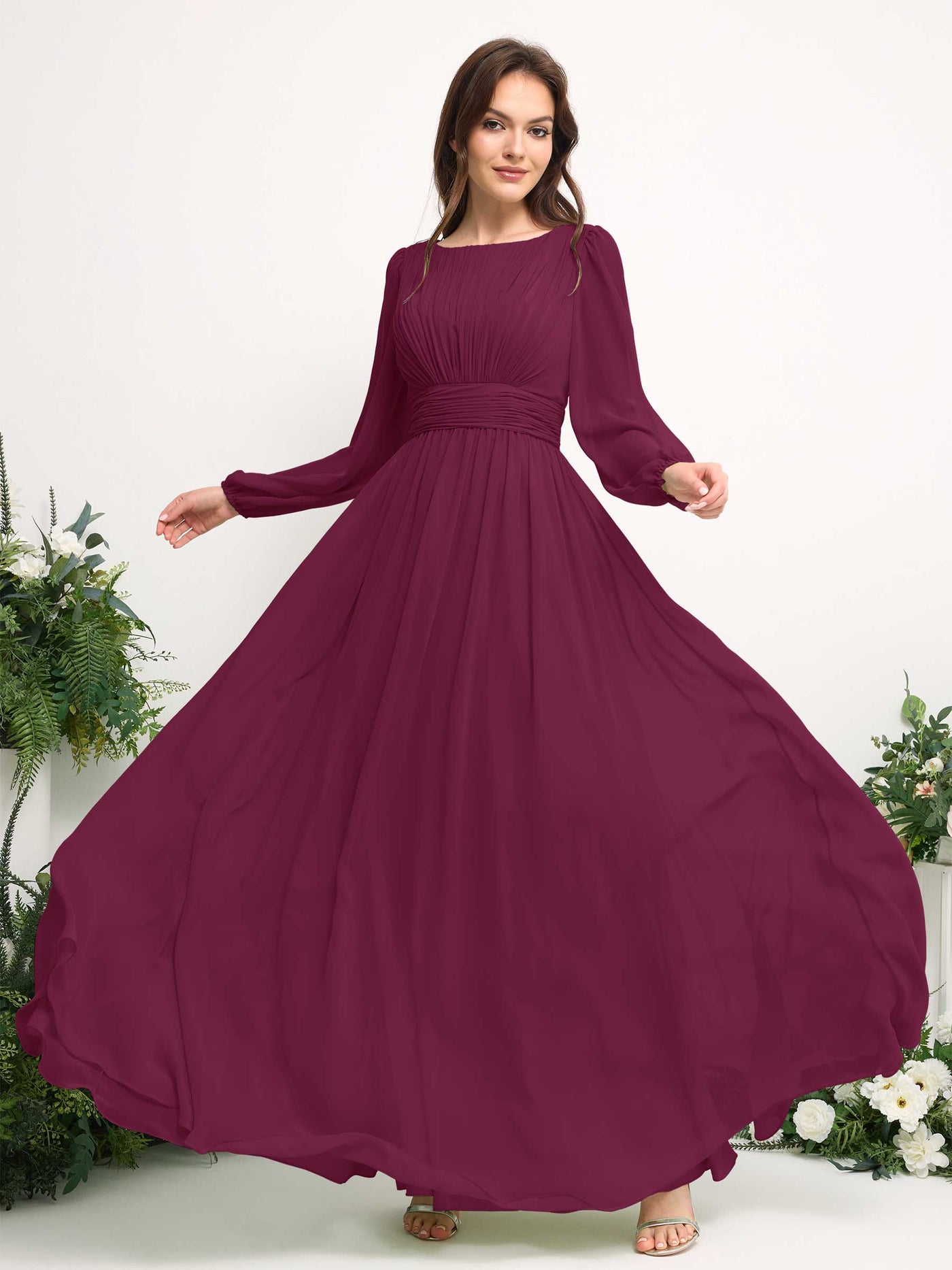Carlyna Vestido línea A de gasa escote bandeja manga larga para dama de honor Chianti #color_chianti