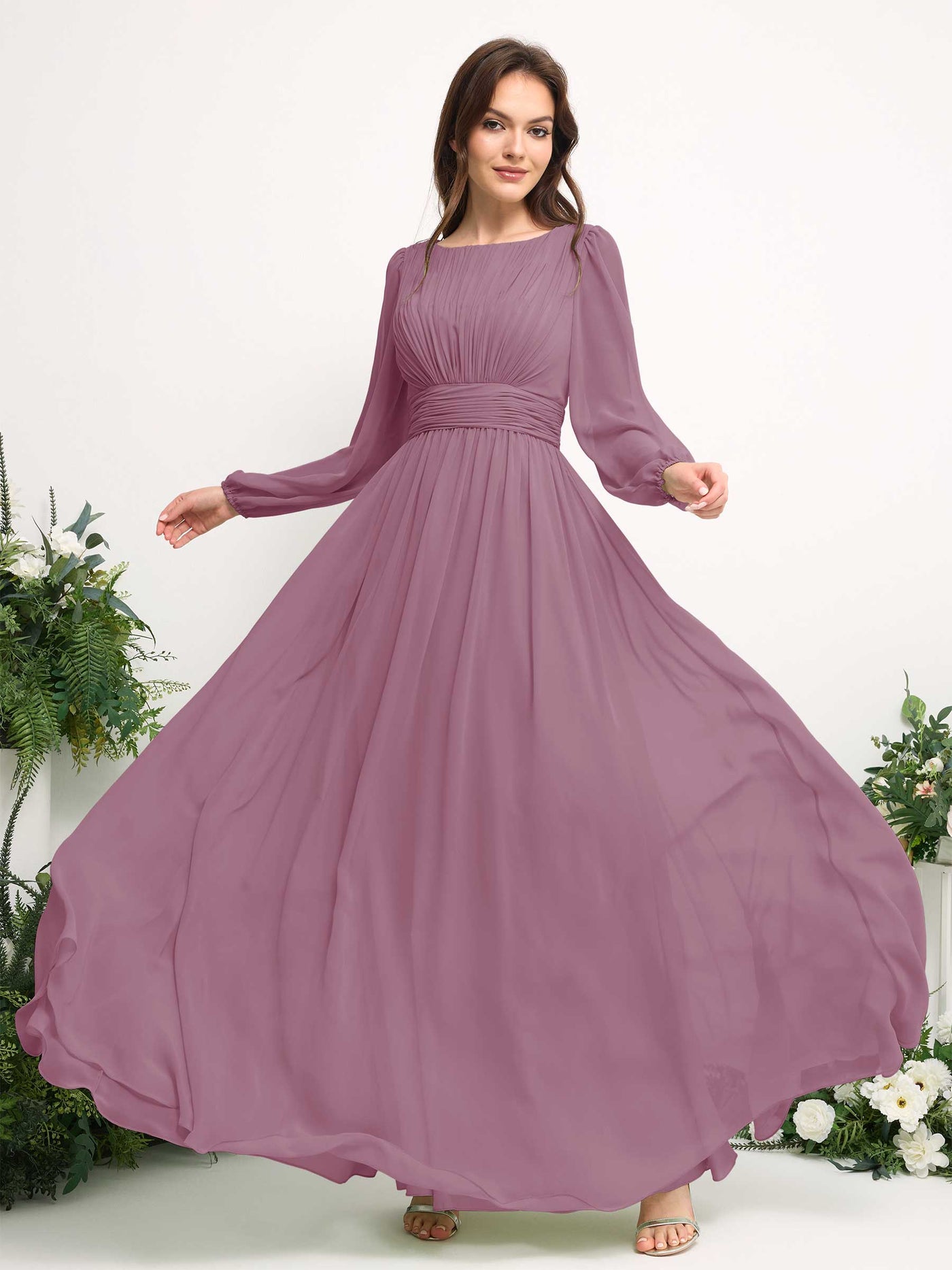 Carlyna Vestido línea A de gasa escote bandeja manga larga para dama de honor Malva Clásico #color_malva-cl-sico