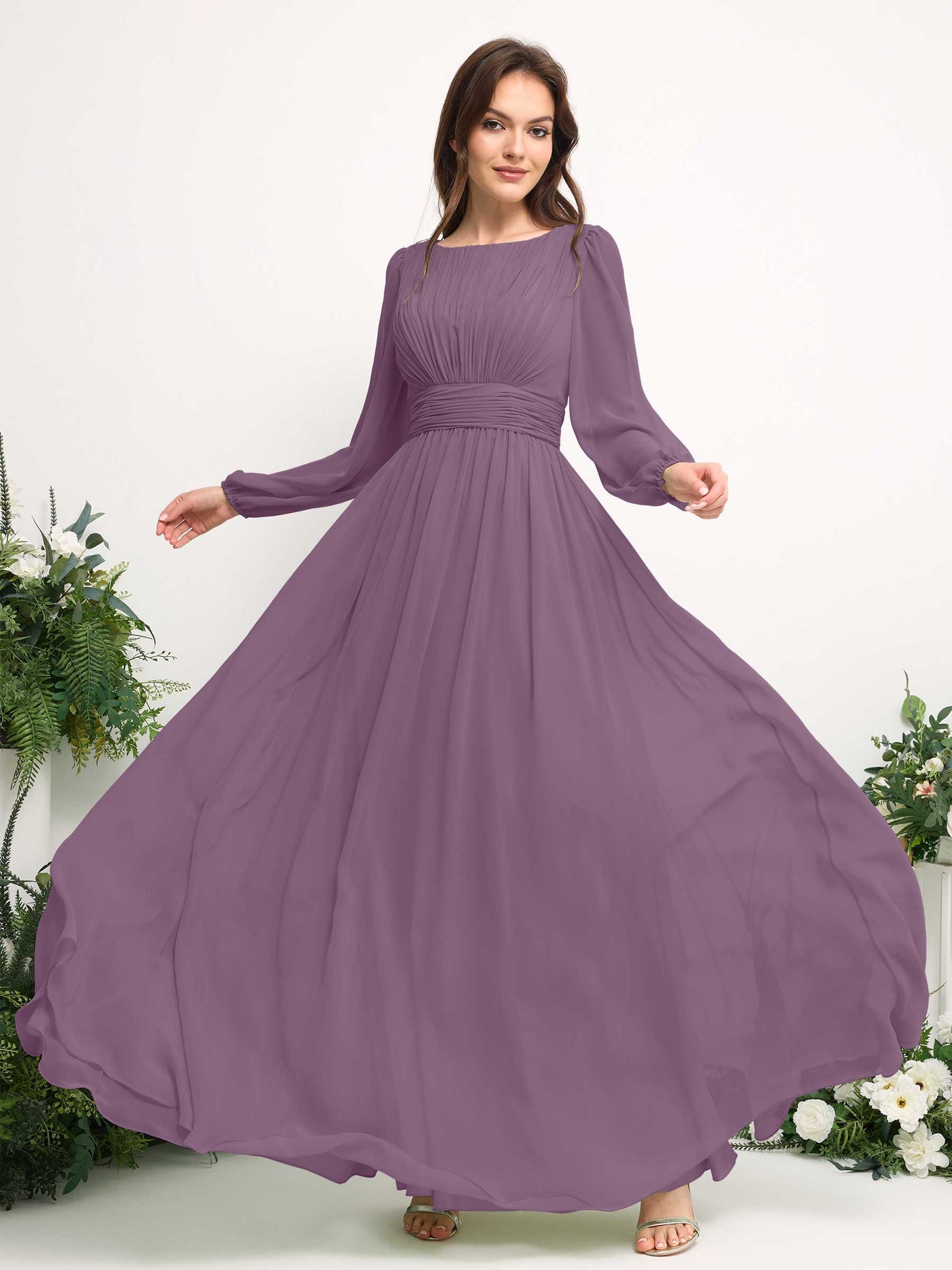 Carlyna Vestido línea A de gasa escote bandeja manga larga para dama de honor Niebla Orquídea #color_niebla-orqu-dea