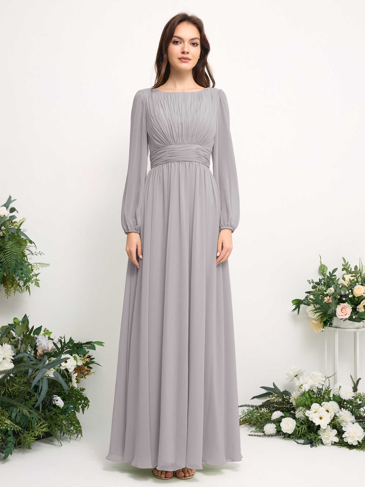 Carlyna Vestido línea A de gasa escote bandeja manga larga para dama de honor Plata #color_plata