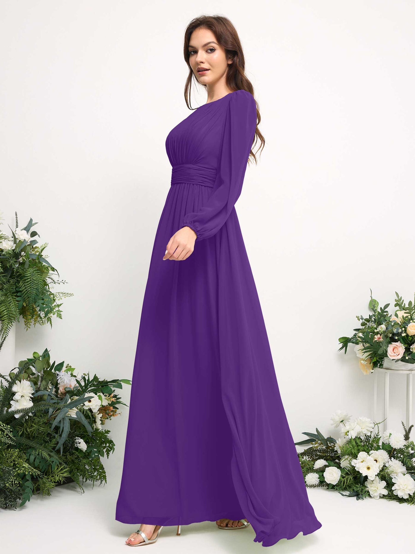 Carlyna Vestido línea A de gasa escote bandeja manga larga para dama de honor Regencia #color_regencia
