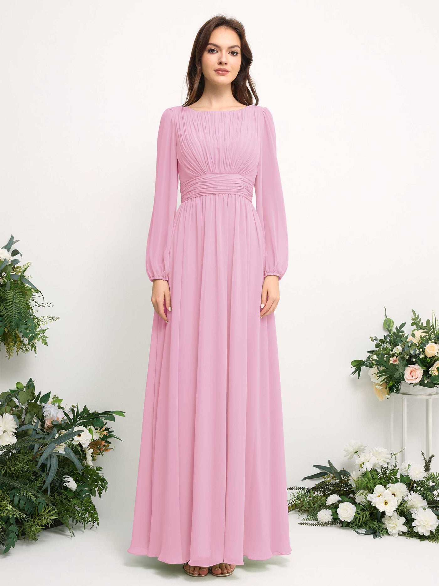 Carlyna Vestido línea A de gasa escote bandeja manga larga para dama de honor Rosa Caramelo #color_rosa-caramelo