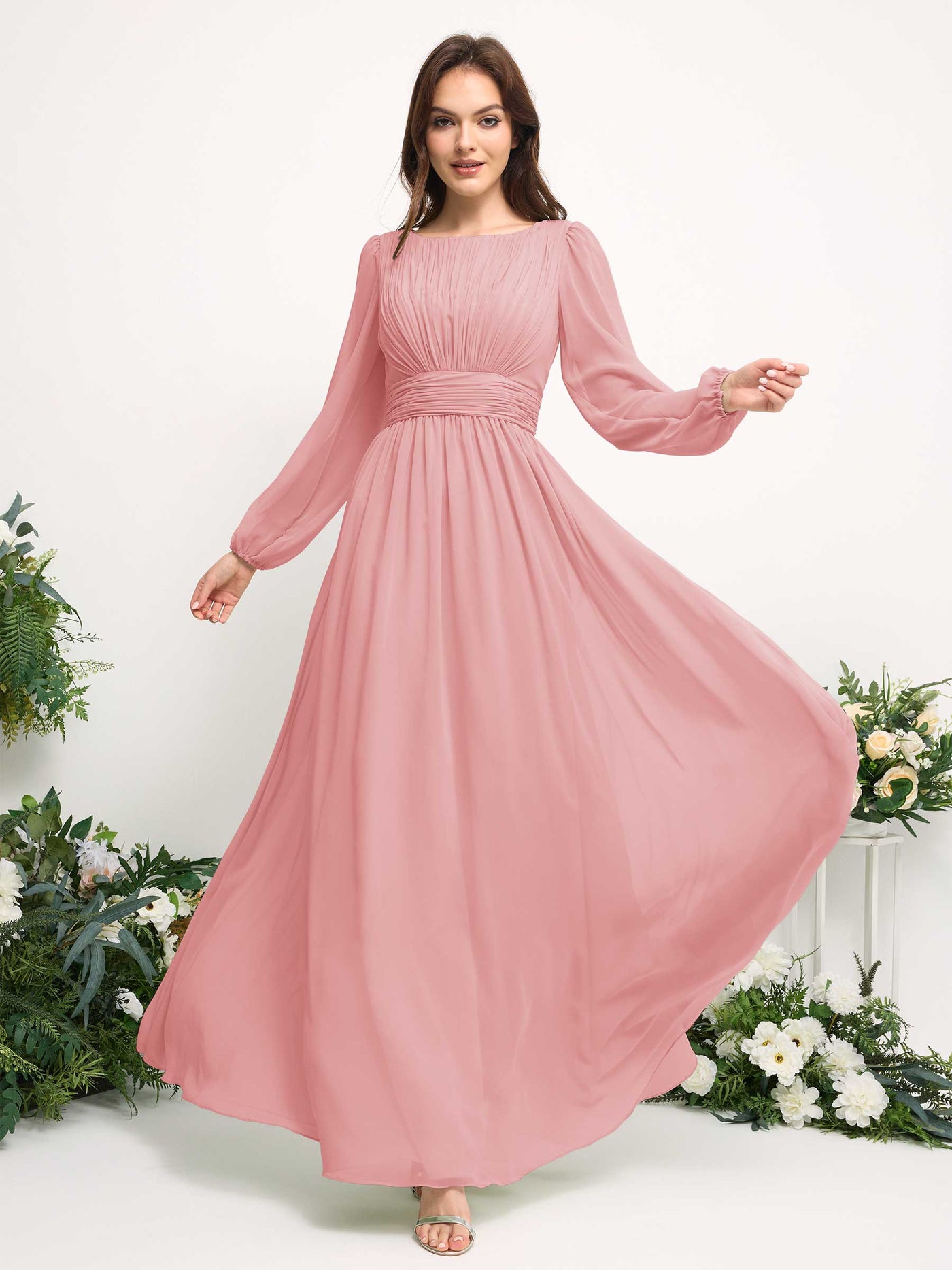 Carlyna Vestido línea A de gasa escote bandeja manga larga para dama de honor Rosa Champán #color_rosa-champ-n